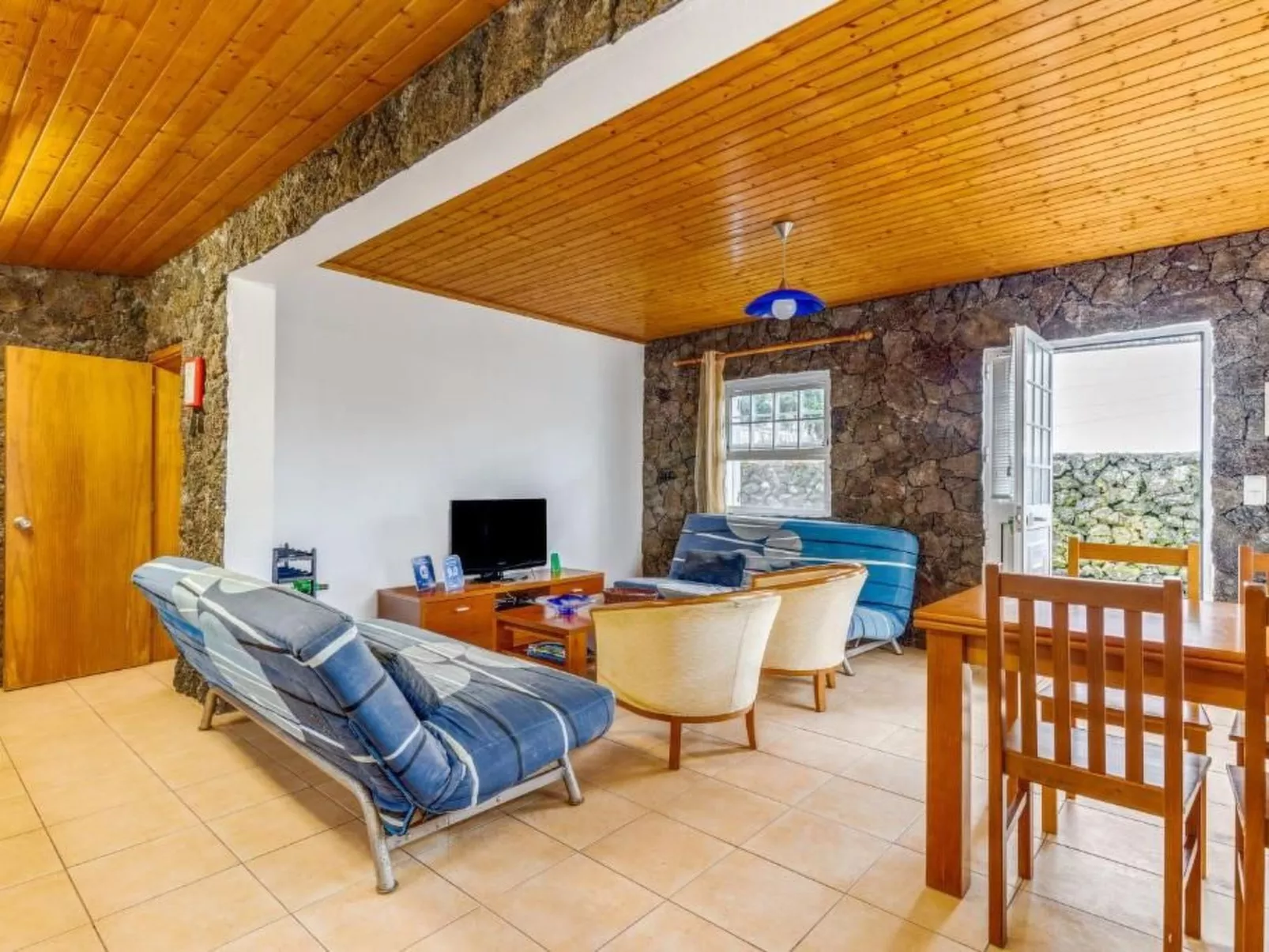 Ziegenrückzug-Drinnen