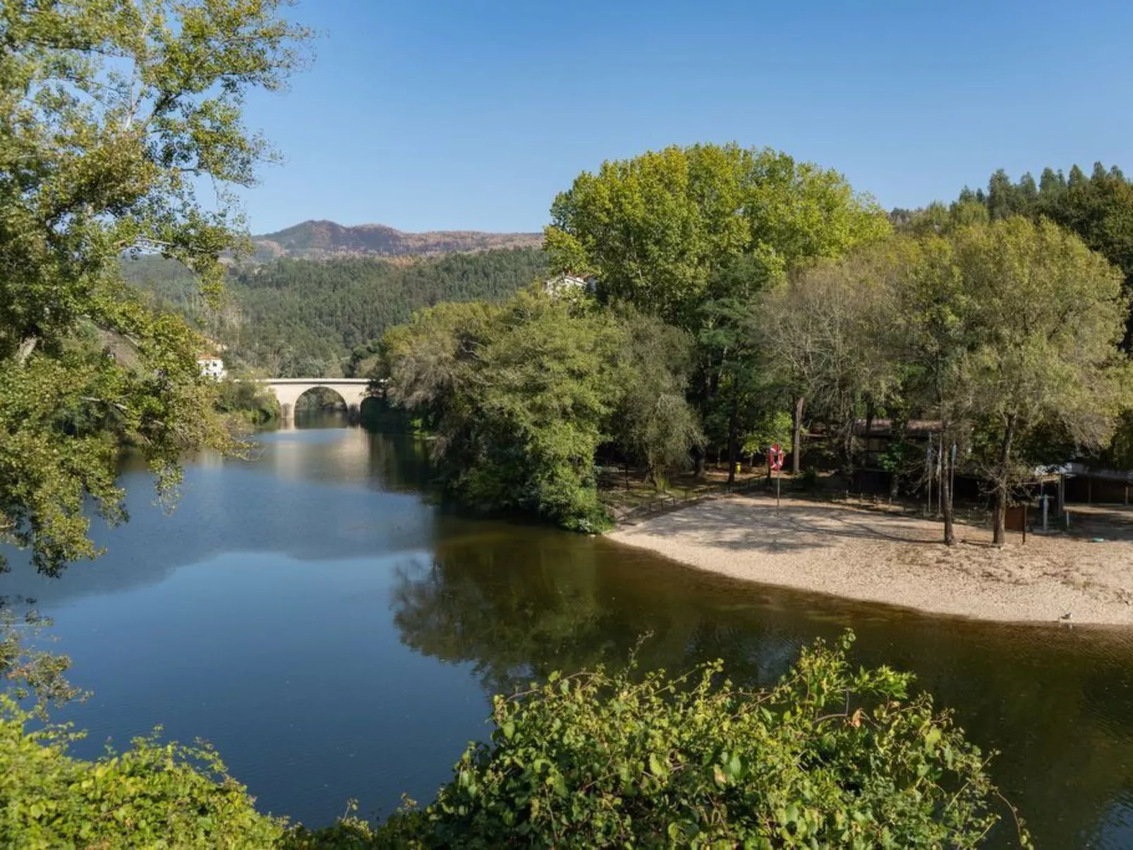 Landhaus in idyllischer Lage-Draußen