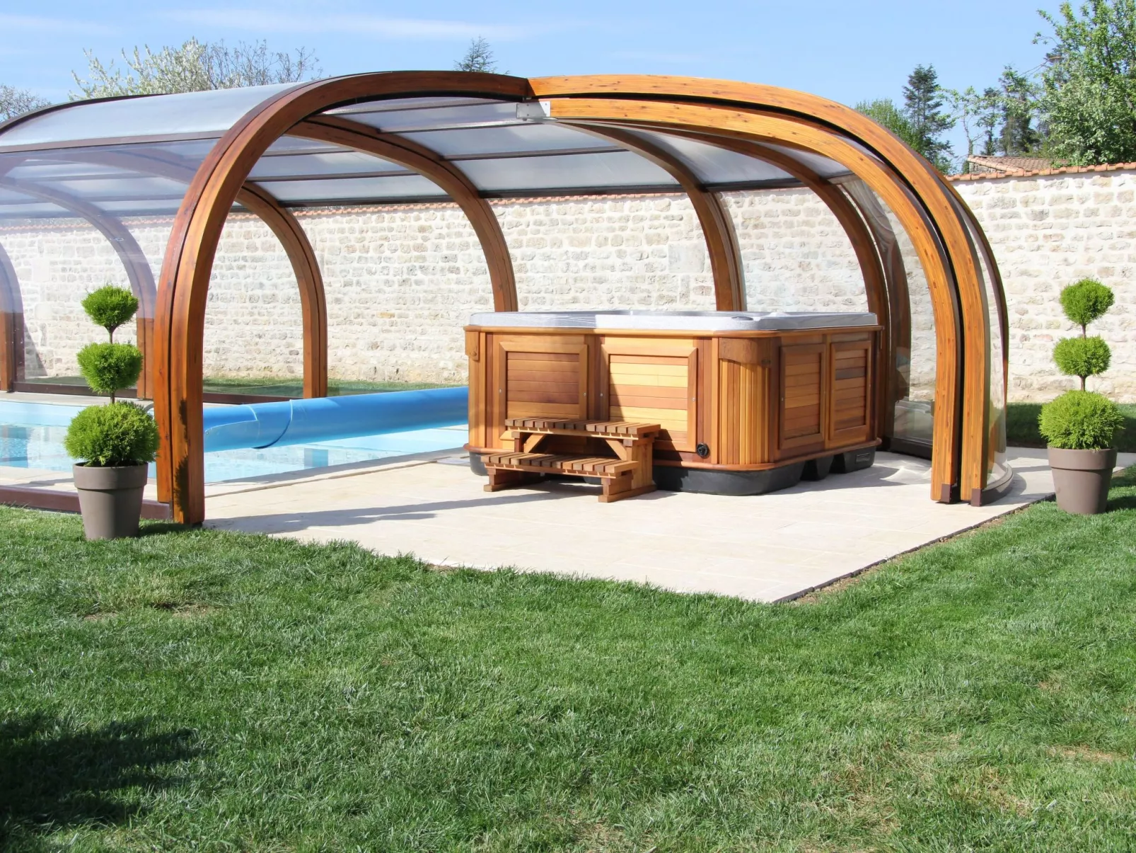 Villa "La Bergerie" mit Privatpool und Spa-Outside