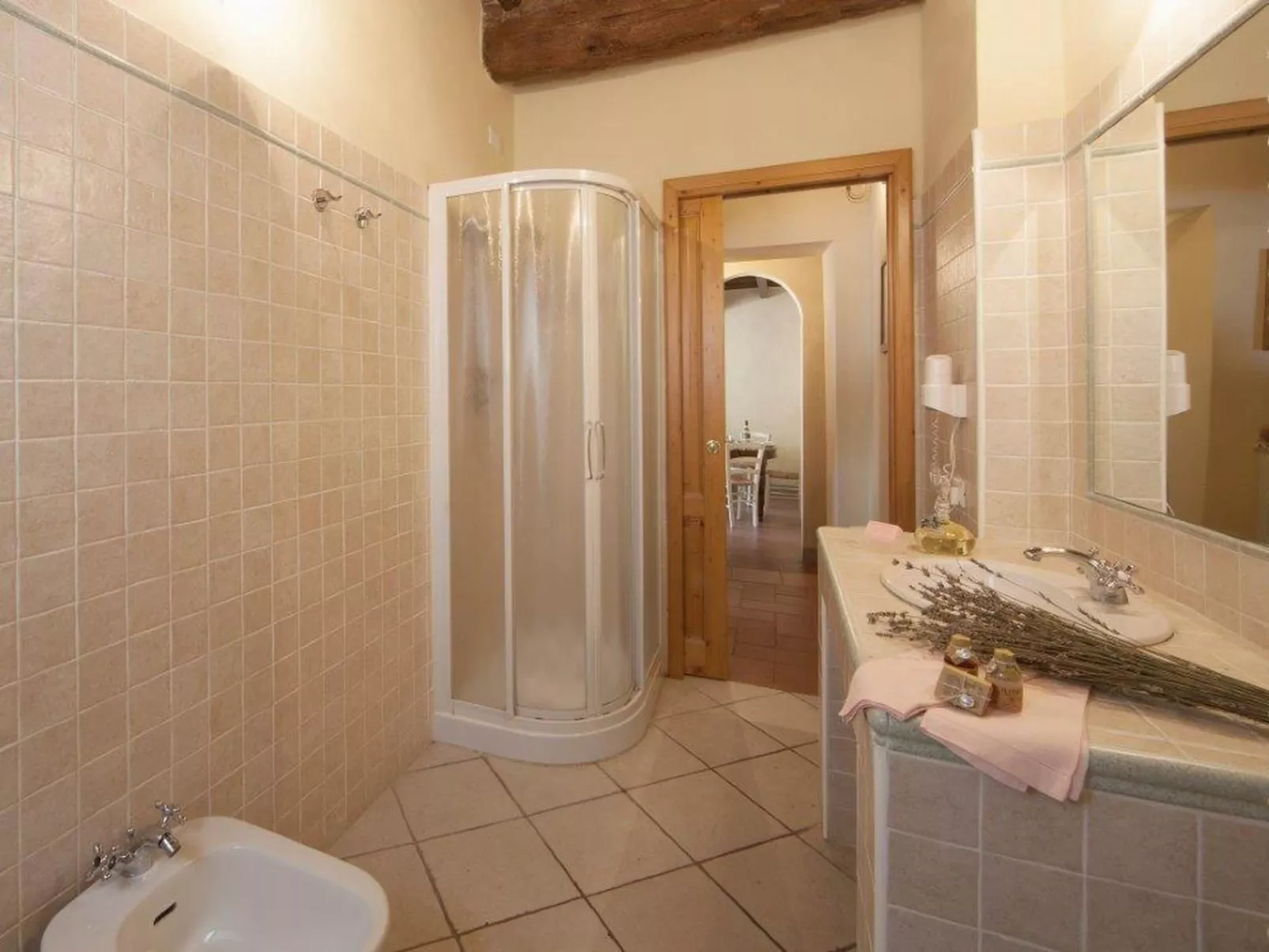 "Melograni capponi-Drinnen