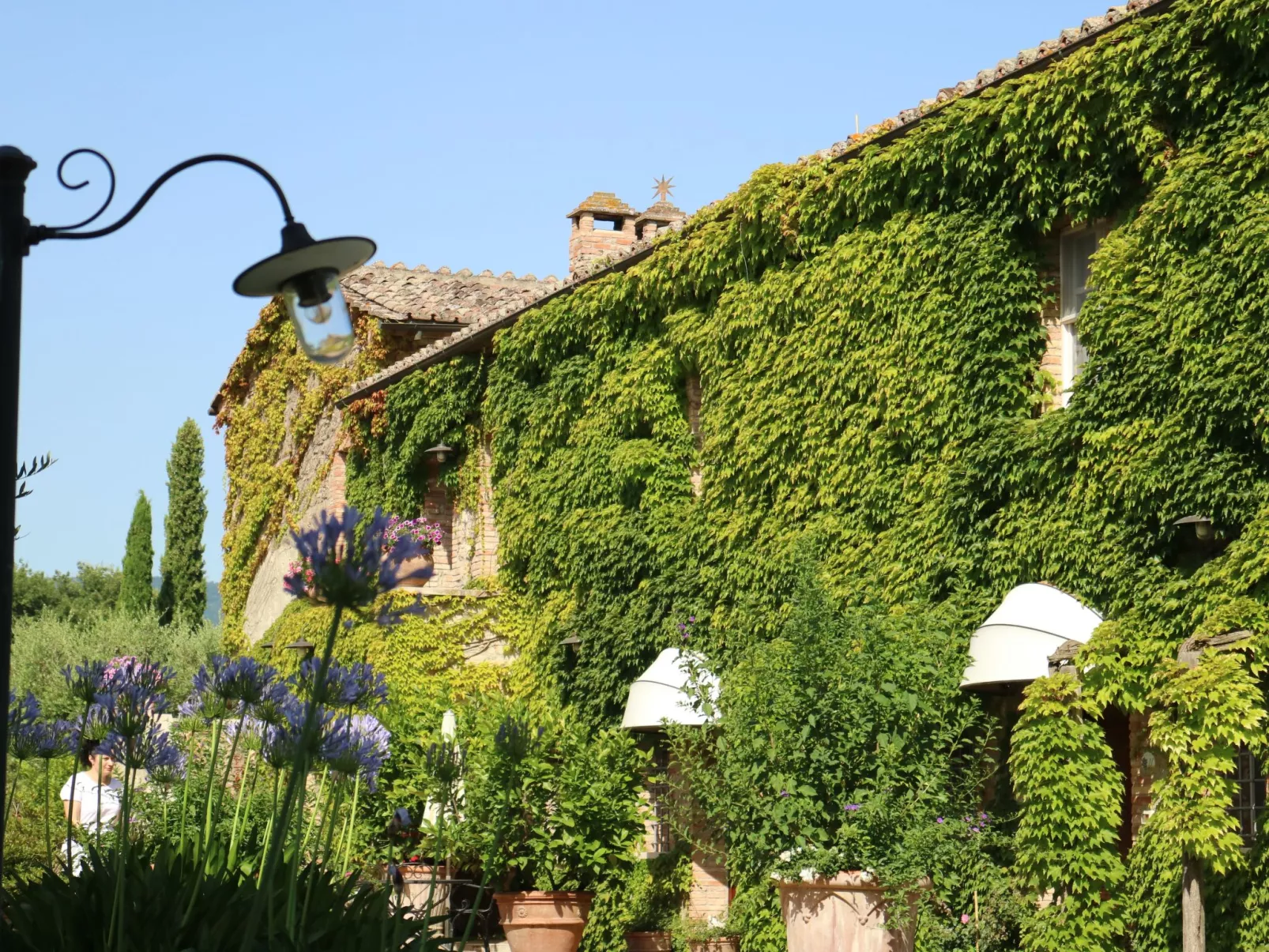 Wohnung in Sarteano mit Privatparkplatz-Draußen