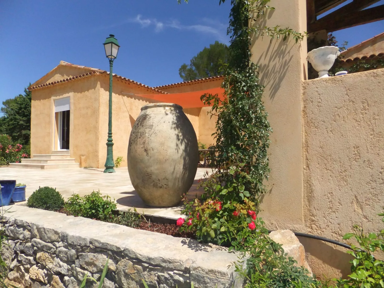 Das Kloster-Draußen