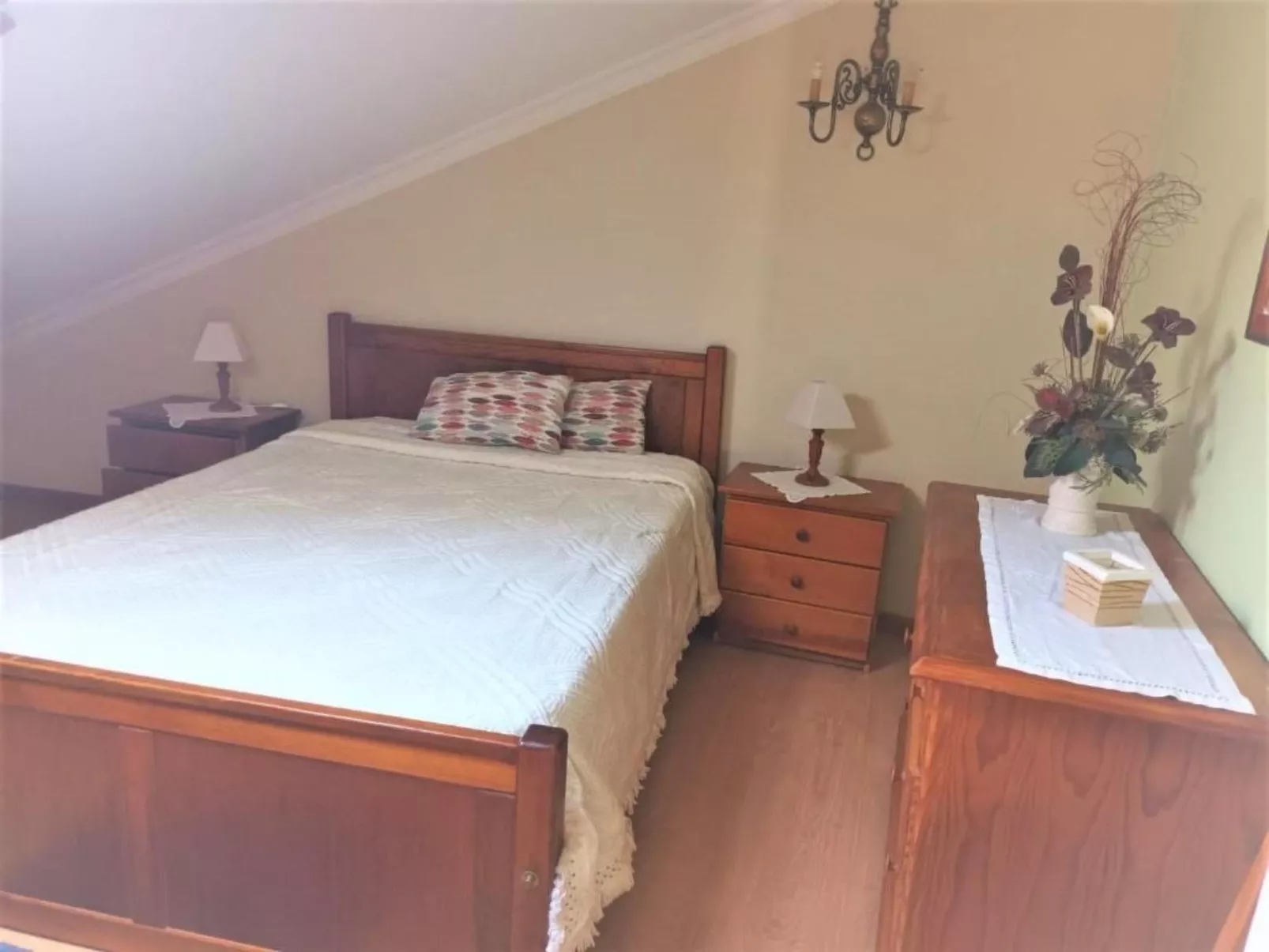 Geräumiges Haus in der Nähe von Angra do Heroismo-Drinnen