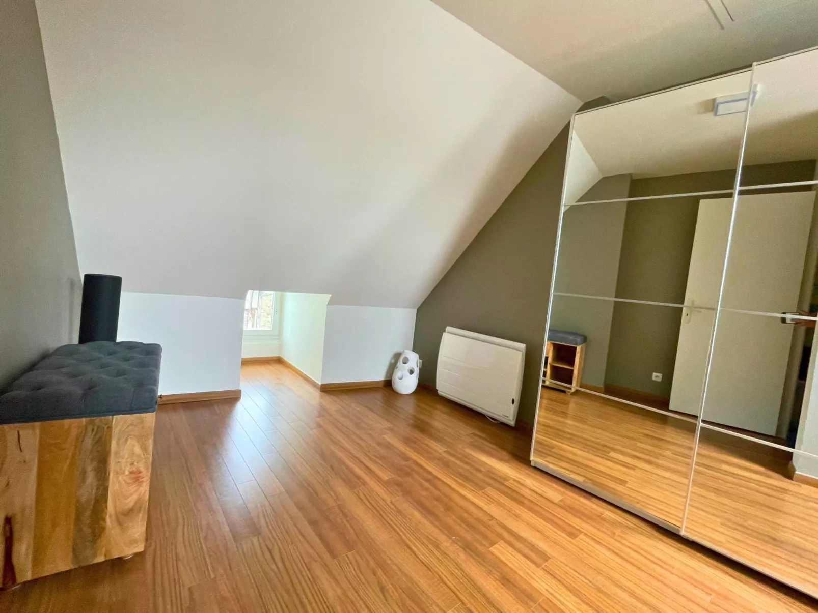 "Town House" im Herzen des historischen Zentrums-Dedans