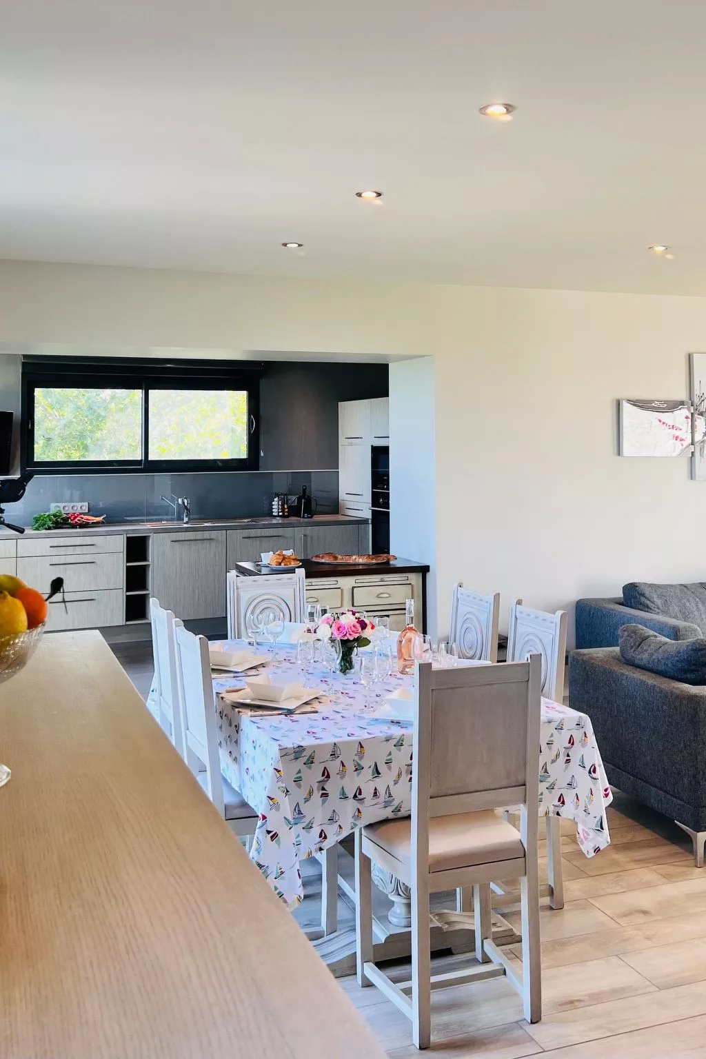 Villa Tante Alice  Meerblick Komfort Villa Alleinlage mit Aufzug Jacuzzi Dampfb-Drinnen