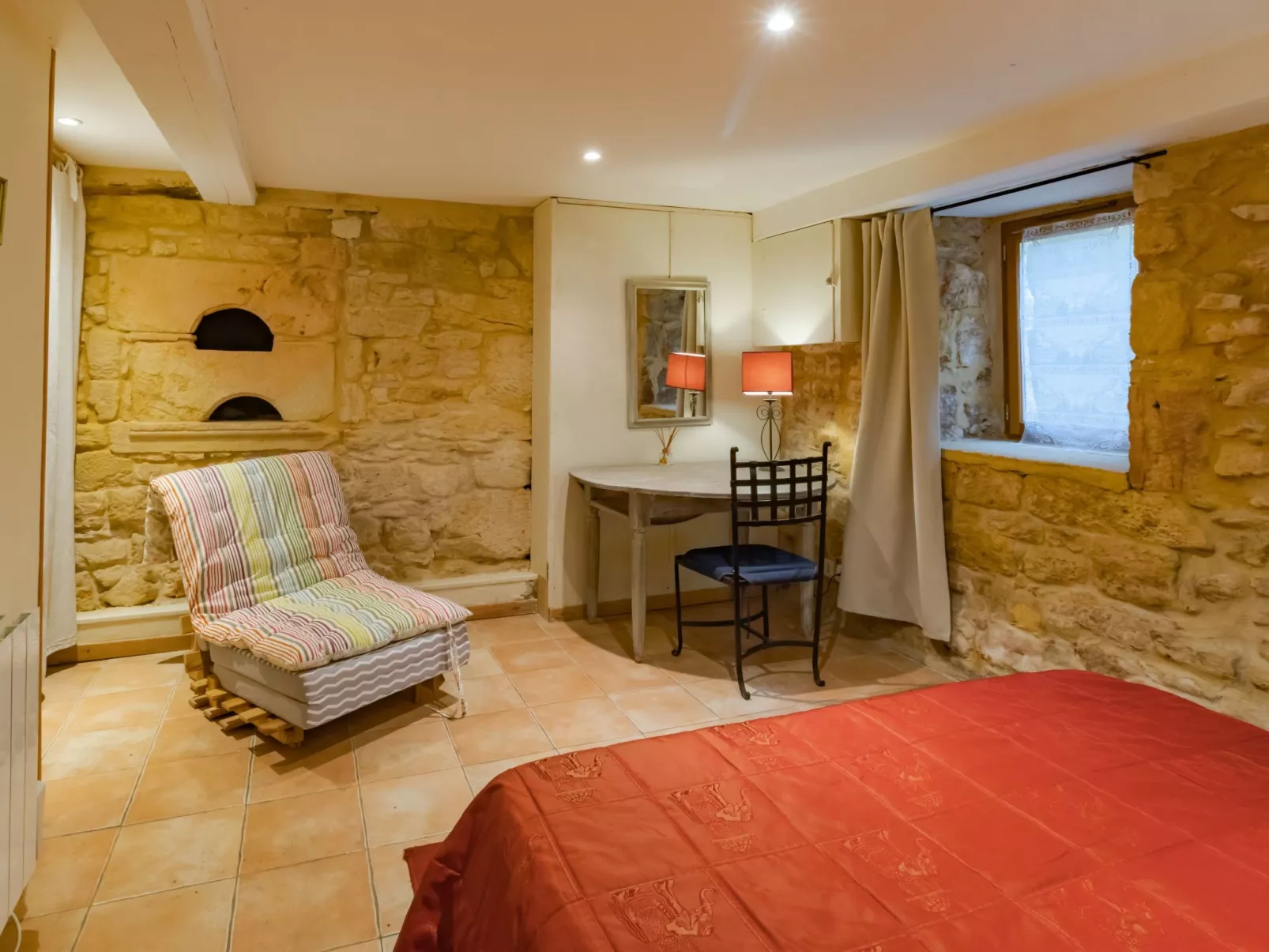 Monfort in Sainte-Mondane-Drinnen