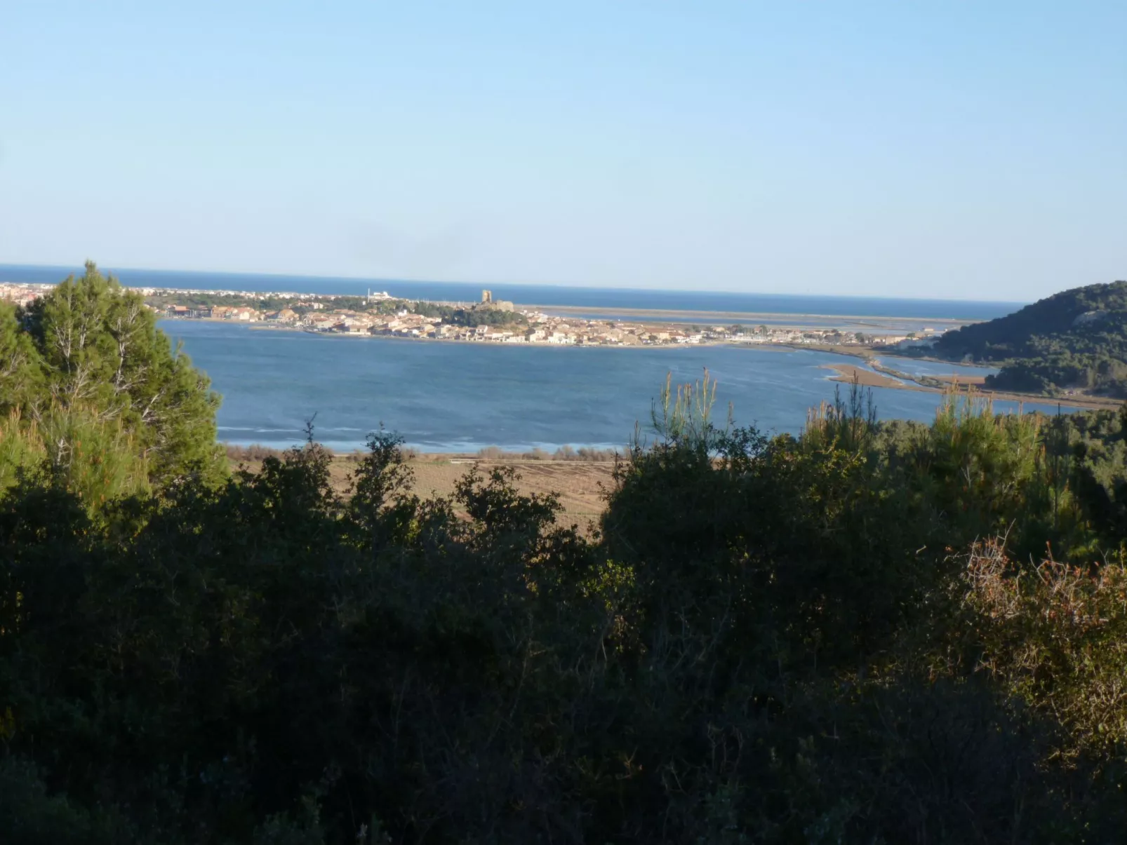 SAISONALE VERMIETUNG: DIE PERGOLA AM STRAND.-Image-tags.info
