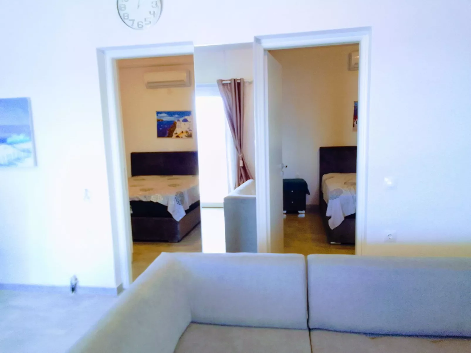 Charmantes Ferienhaus in Ia mit Privater Terrasse-Inside