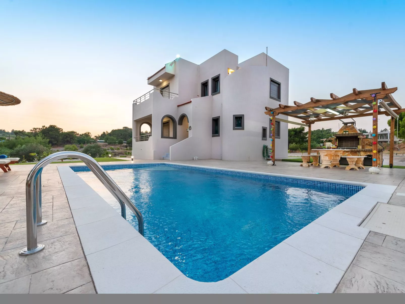 Sun's Reach Villa mit Schwimmbad-Dehors