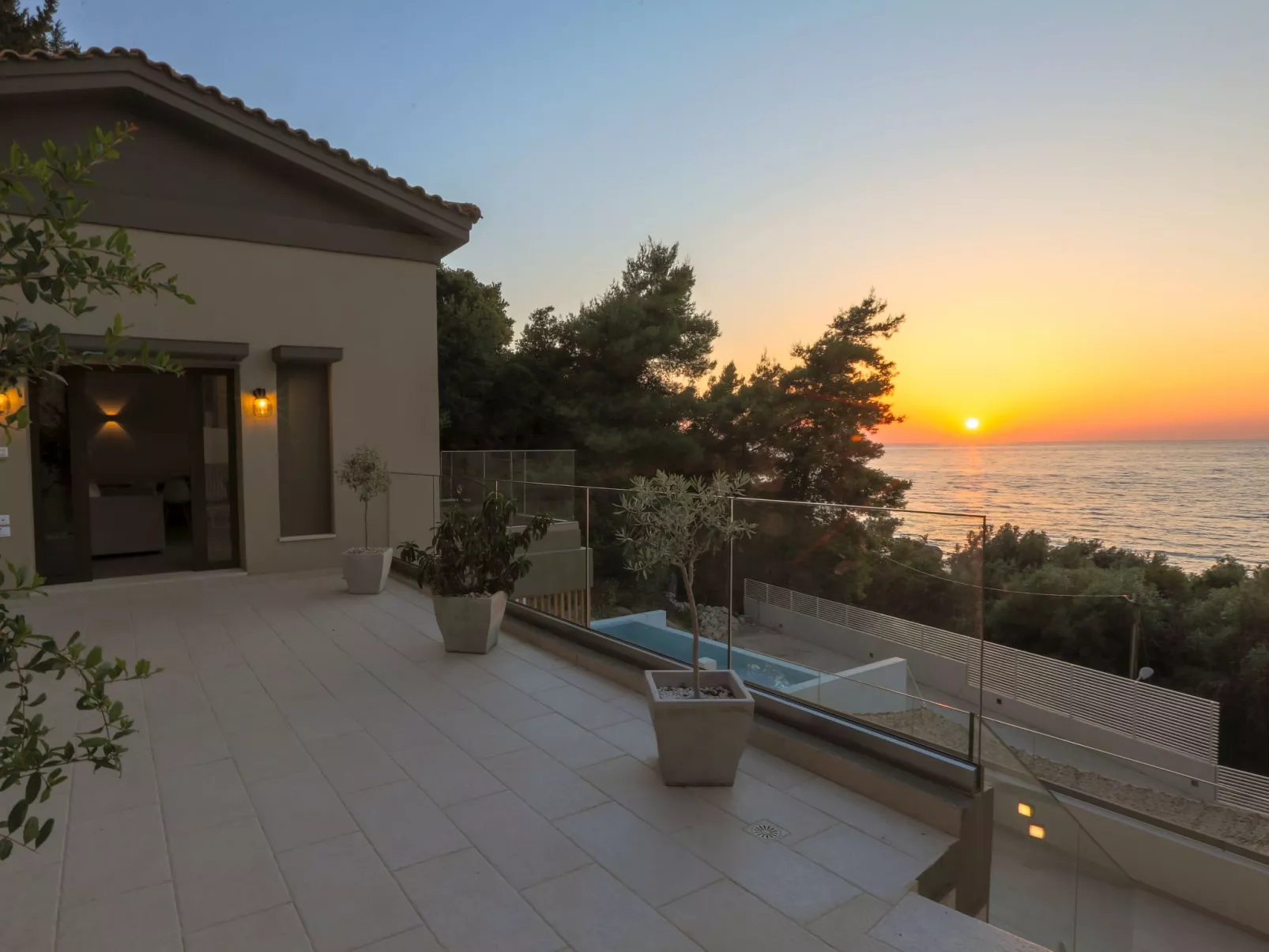 Villa mit eigenem Garten und in der Nähe von Agios Nikitas-Outside