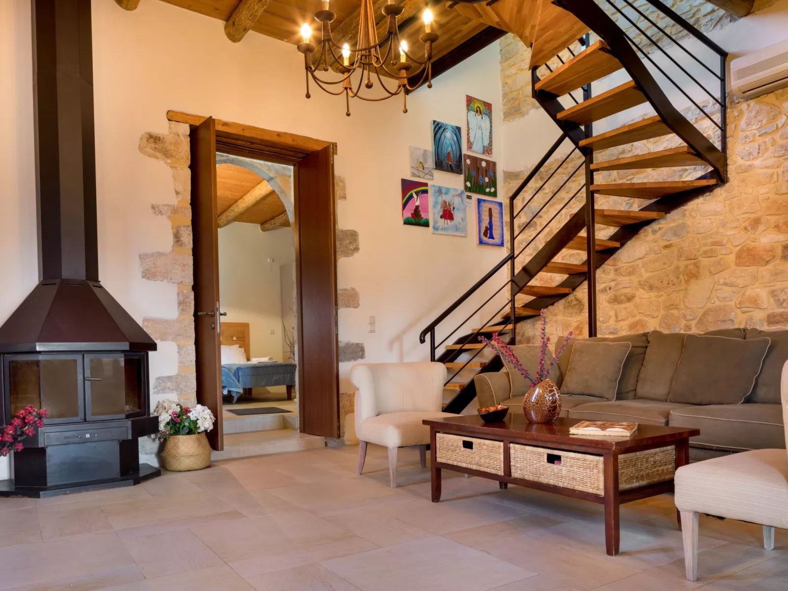 "Villa Aladanos" mit privatem Pool-Inside