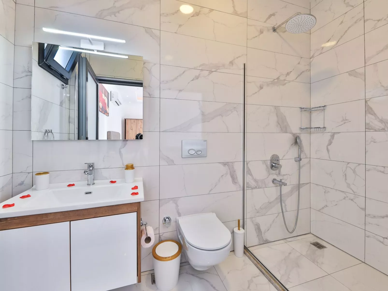 Villa inmitten der Natur-Inside