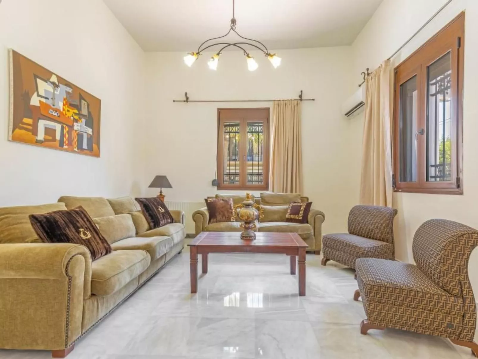 Mit Privatpool für 20 Personen in Ialysos, Dodekanes-Dedans