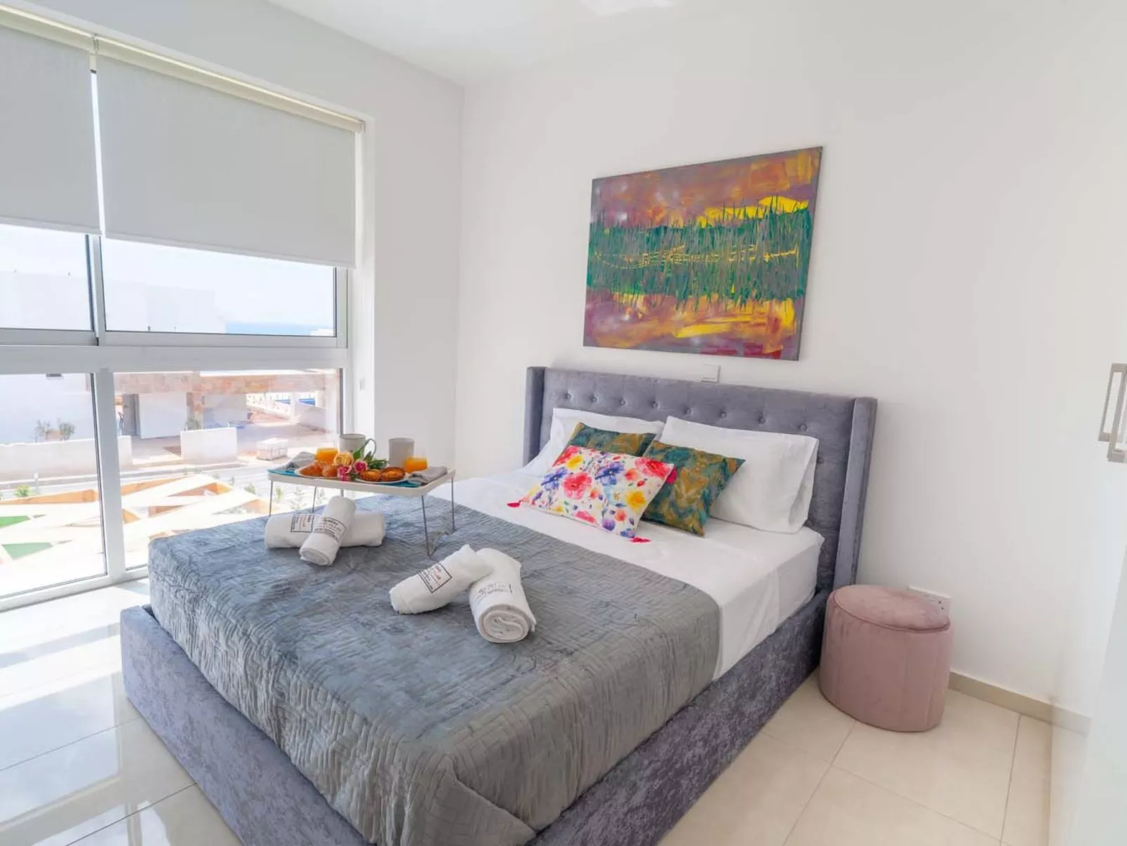 Luxuriöse Villa mit 4 Schlafzimmern, privatem Pool und Whirlpool-Inside