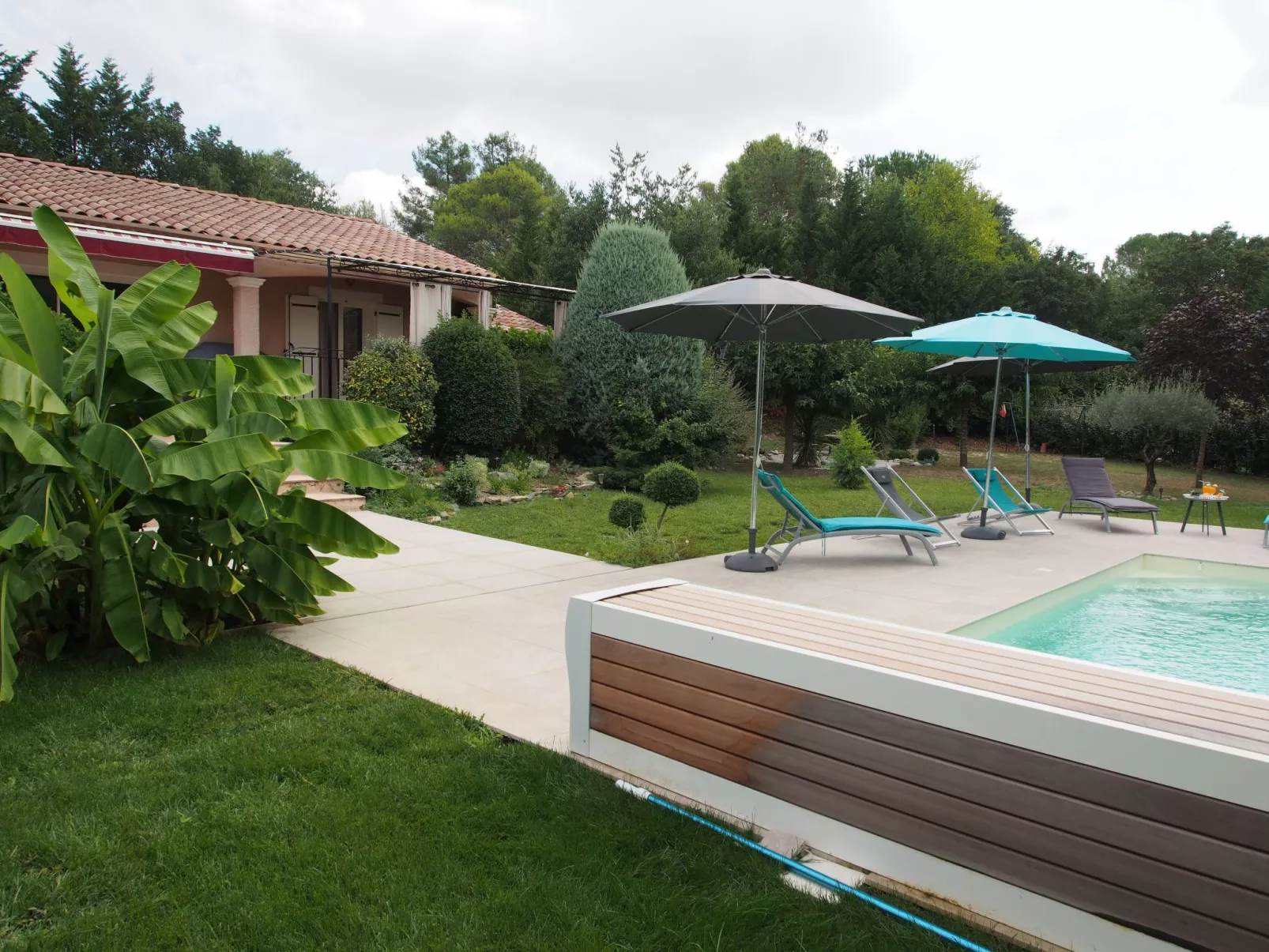 Urlaub im Süden zwischen Meer und Bergen-Dehors