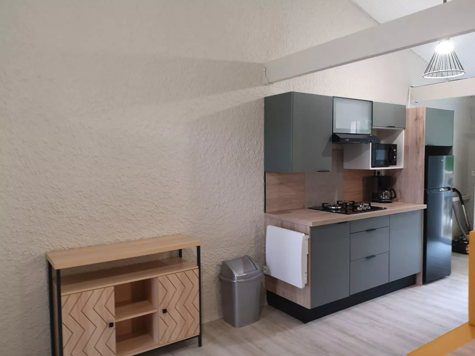 Hübsches Tiny Cottage mit Waldblick im Feriendorf-Drinnen