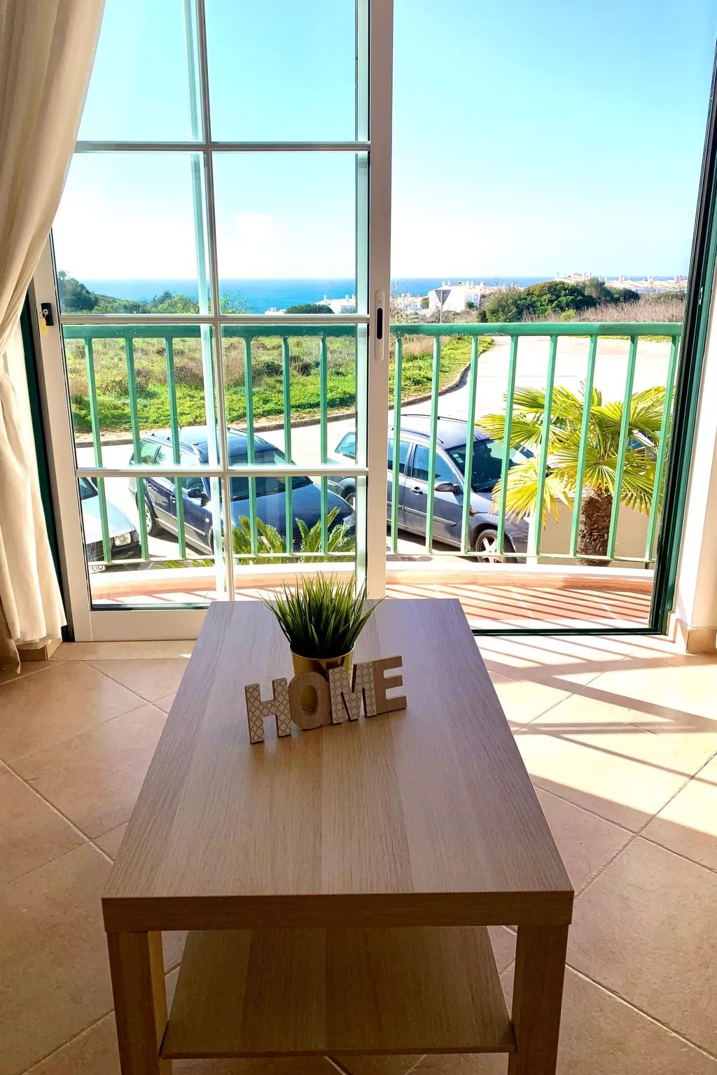 Wohnung mit Meerblick , mitten im Zentrum von Luz-Drinnen