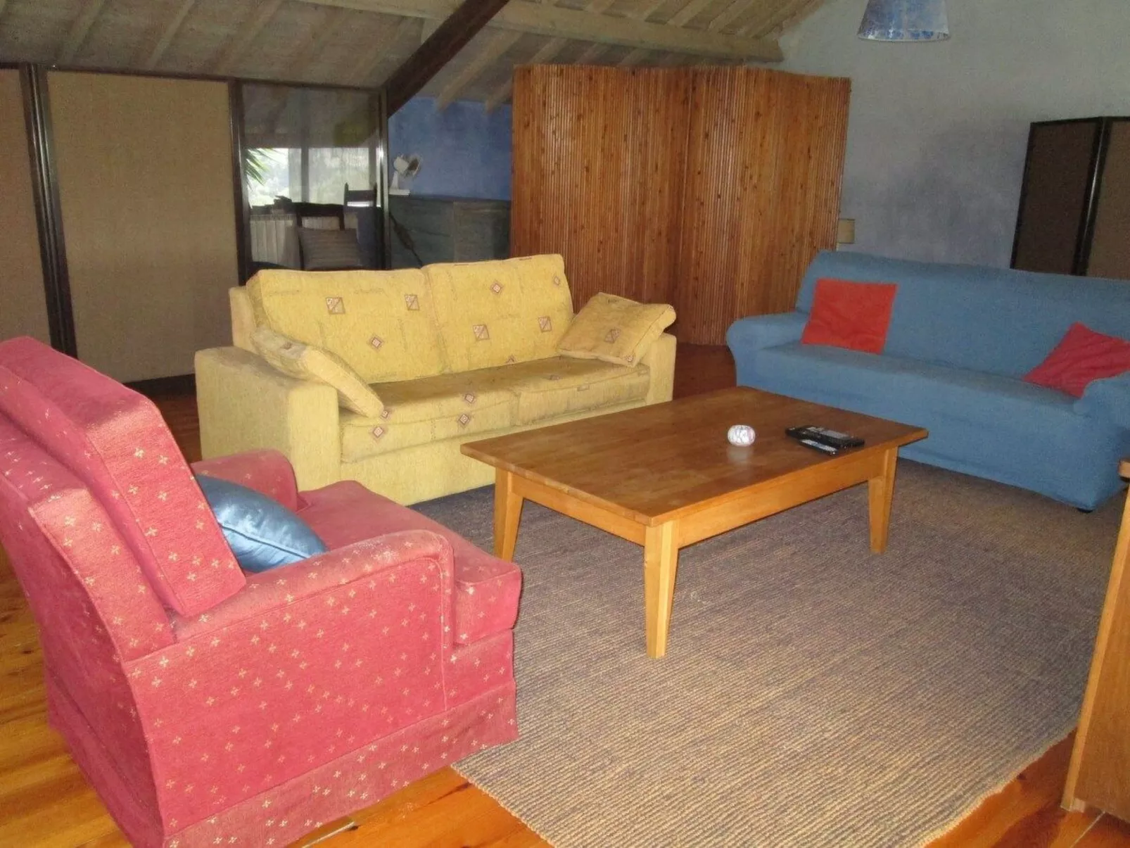 Bauernhaus aus dem XIX Jahrhundert-Dedans