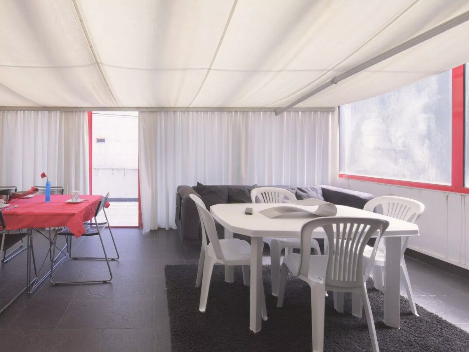 Wohnung mit Terrasse 100m vom Strand entfernt-Dedans