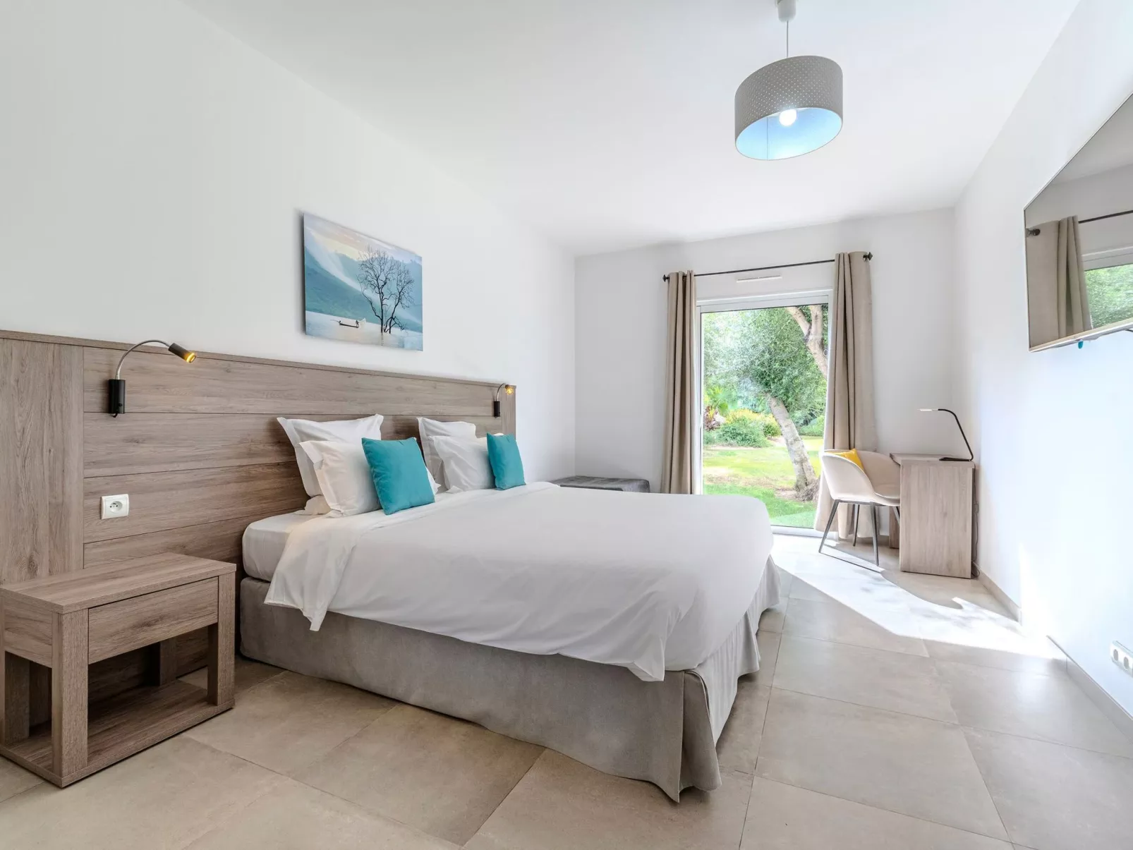 Villa 3 Schlafzimmer, privater Pool Garten und Parkplatz-Dedans