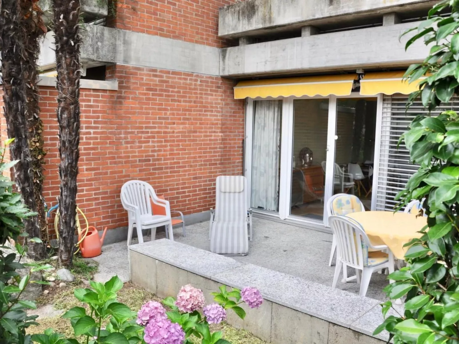 Navengana 4 mit Pool-Draußen