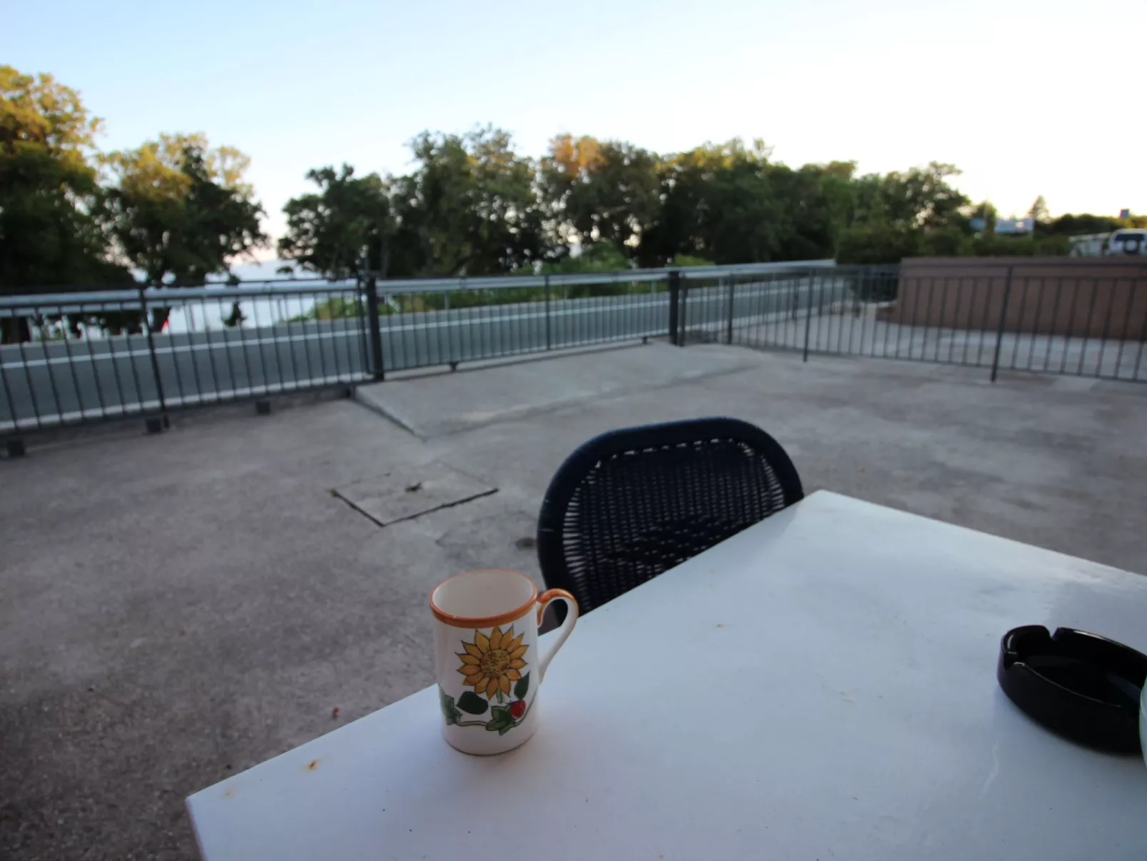 Am schönen Kieselstrand.-Dehors