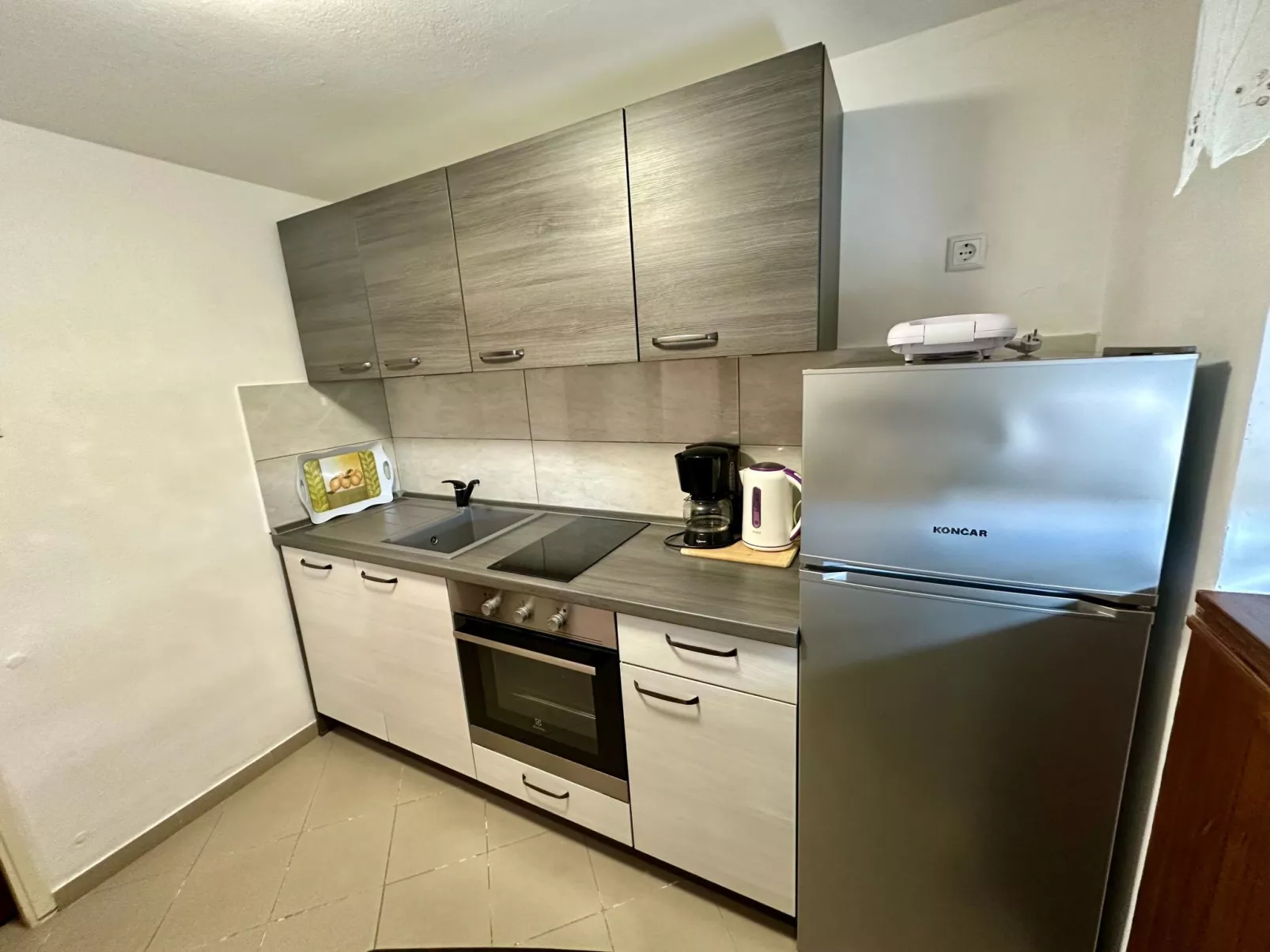 Apartment Car-Drinnen