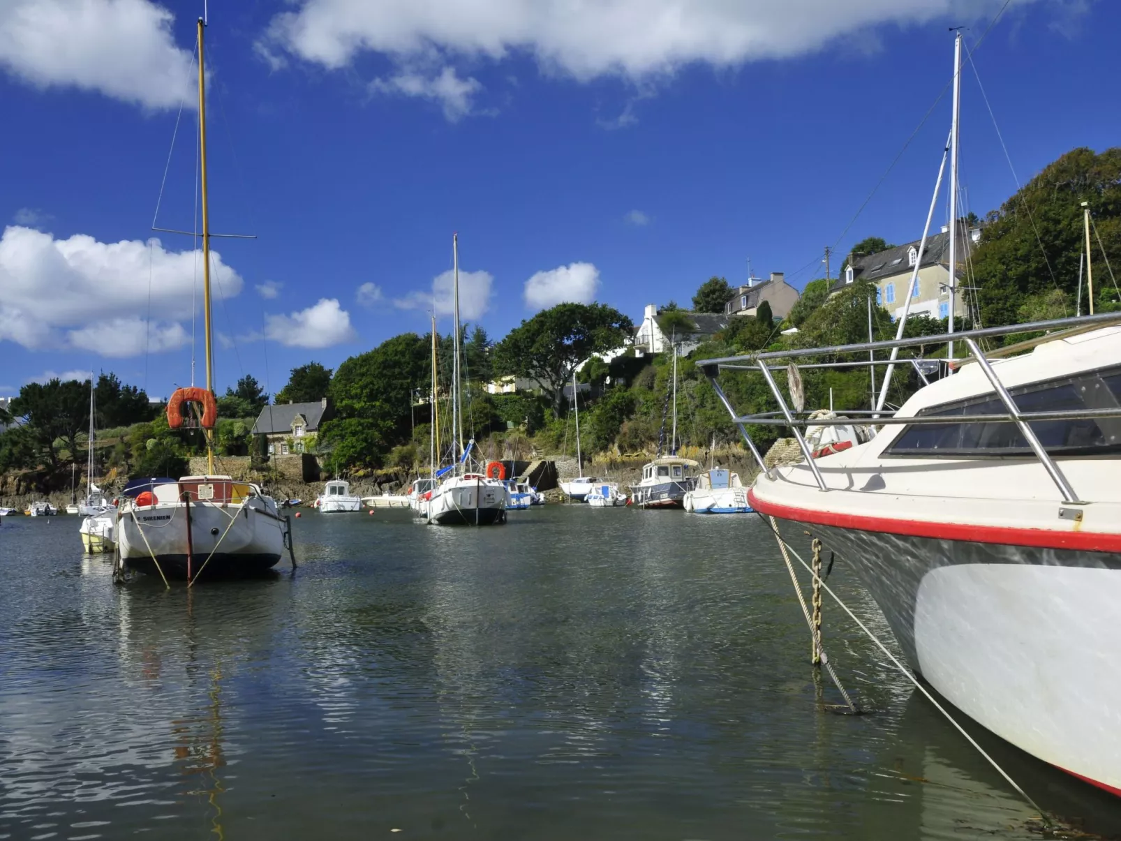 Domäne mit eigenem Garten und Grill-Dehors