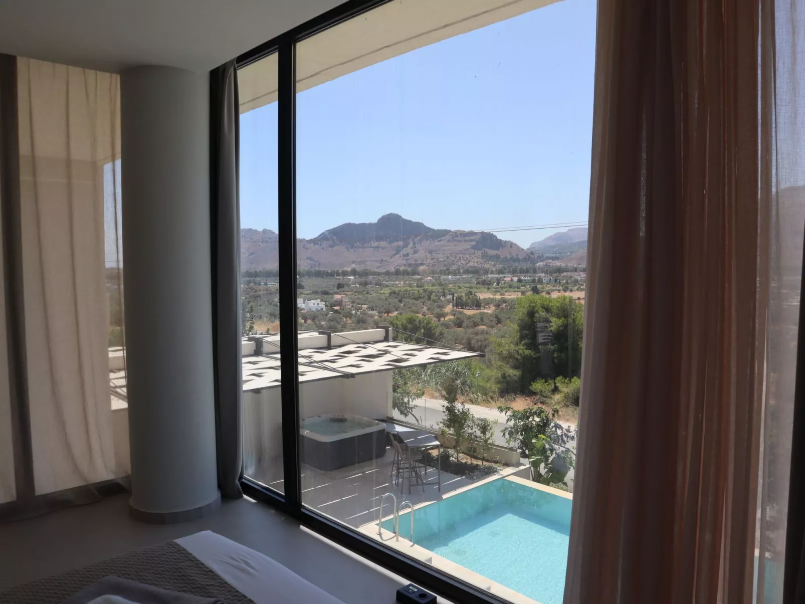 Trapezia Luxury Living -Zitrin-Dedans