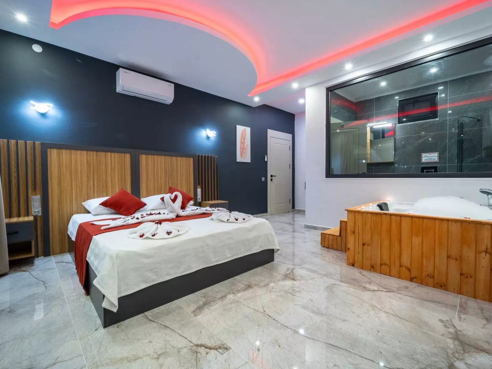 Luxuriöse Villa "Sard 3" mit Jacuzzi-Image-tags.info