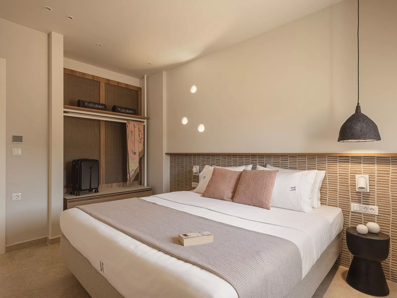 Villa Agali - ''Freier'' beheizter Pool, 70m zum Meer-Dedans