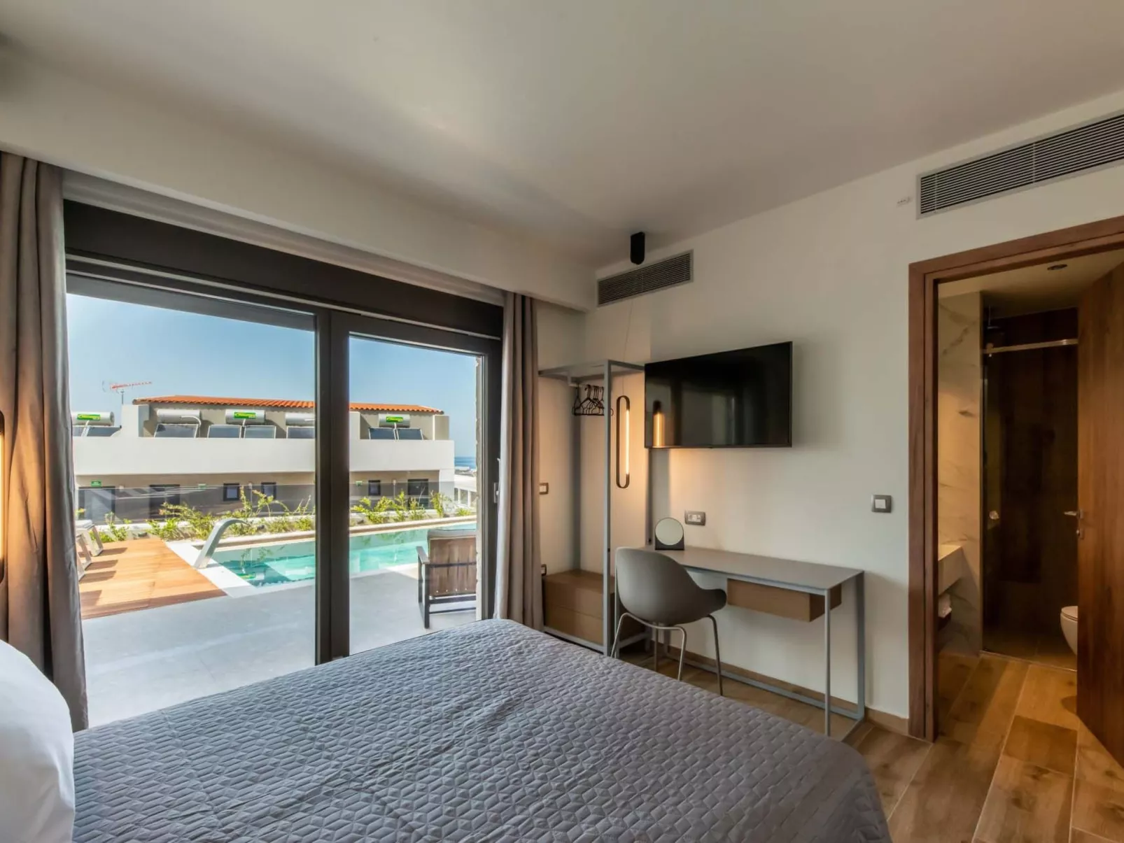 Villa Luna - 100m zum Meer und ''Free'' Beheizter Pool-Inside