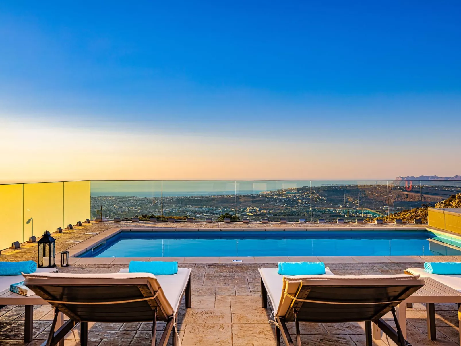 "Villa Nektar" mit privatem Pool-Dehors