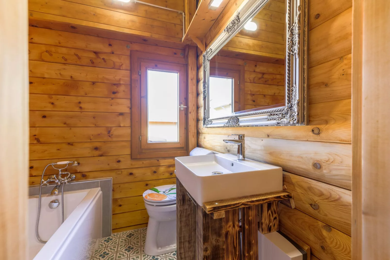 TYP S Holzhaus 6P - Camping Park in der Eifel-Bathroom