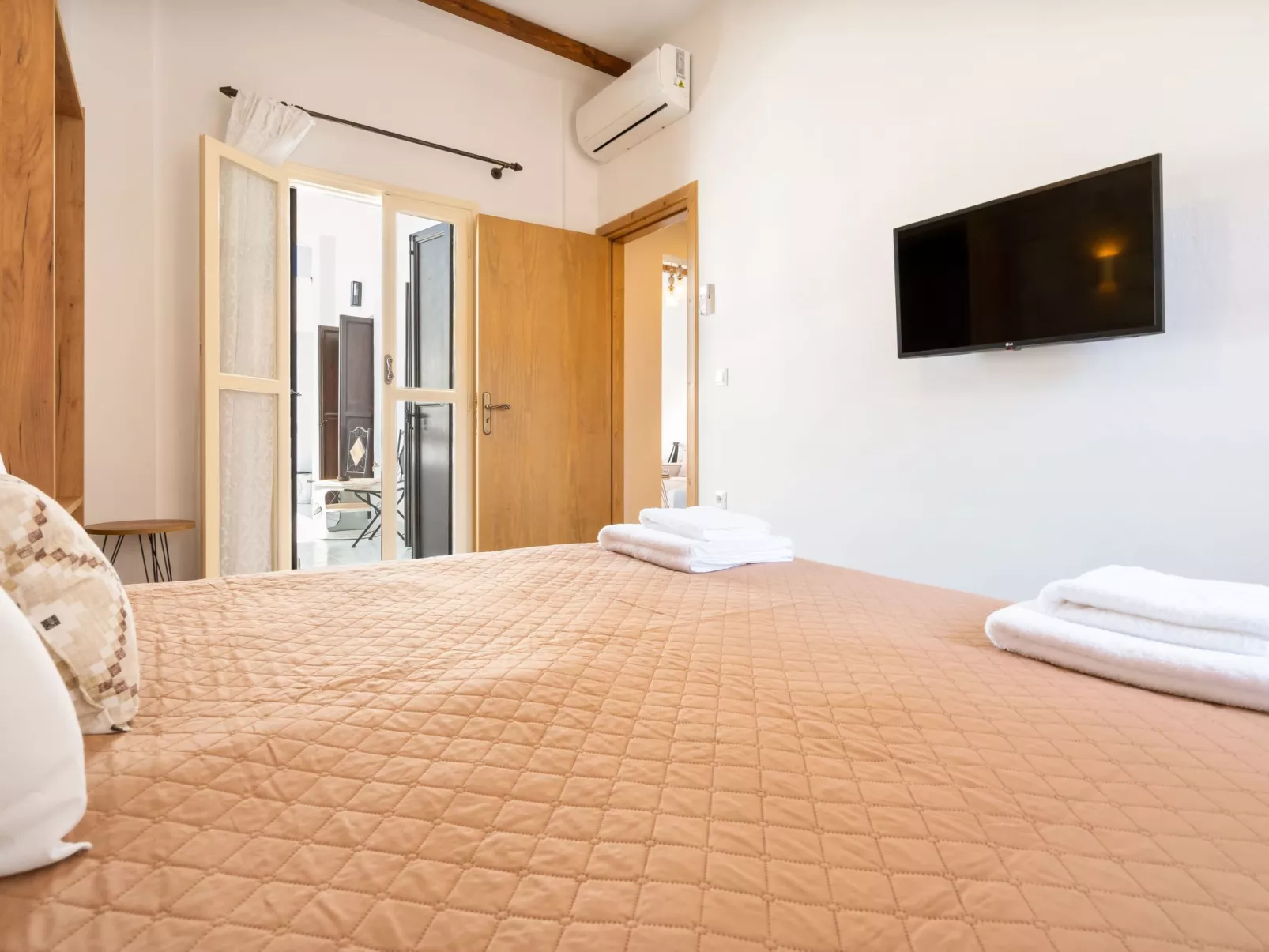 Mittelalterliche Gedichte-Dedans