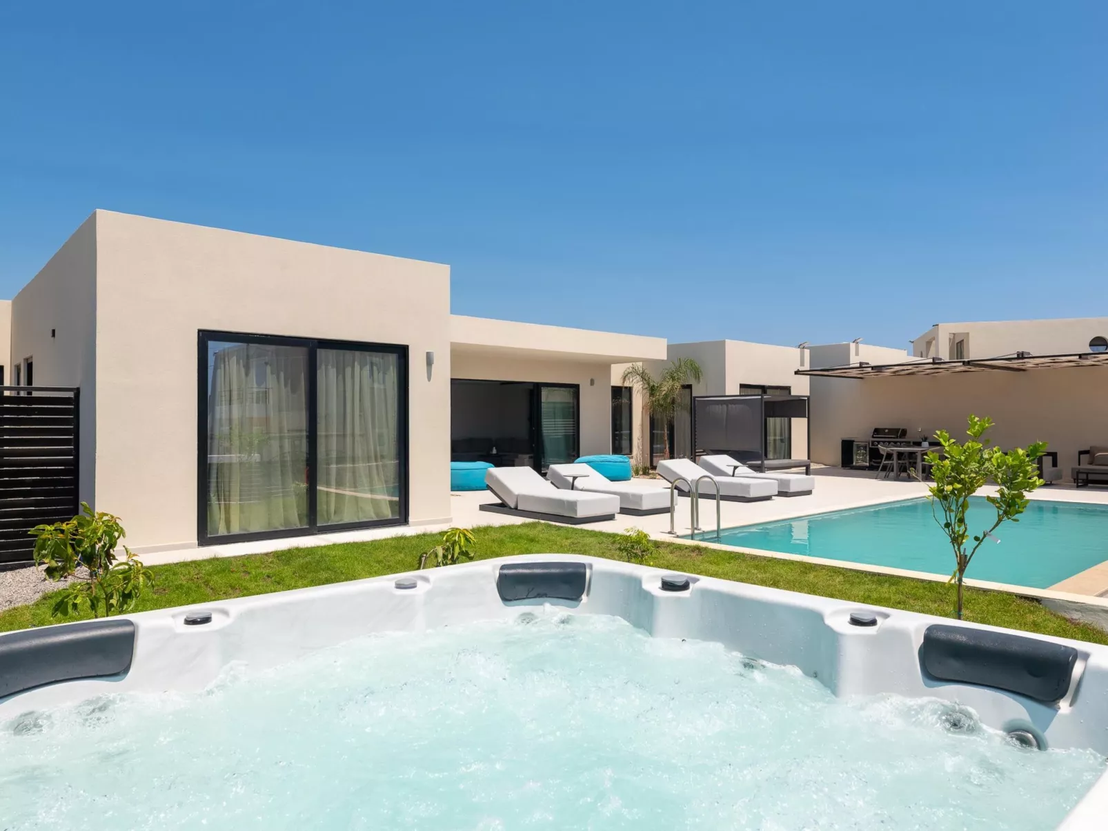 Trapezia Luxury Living - Perle-Image-tags.info