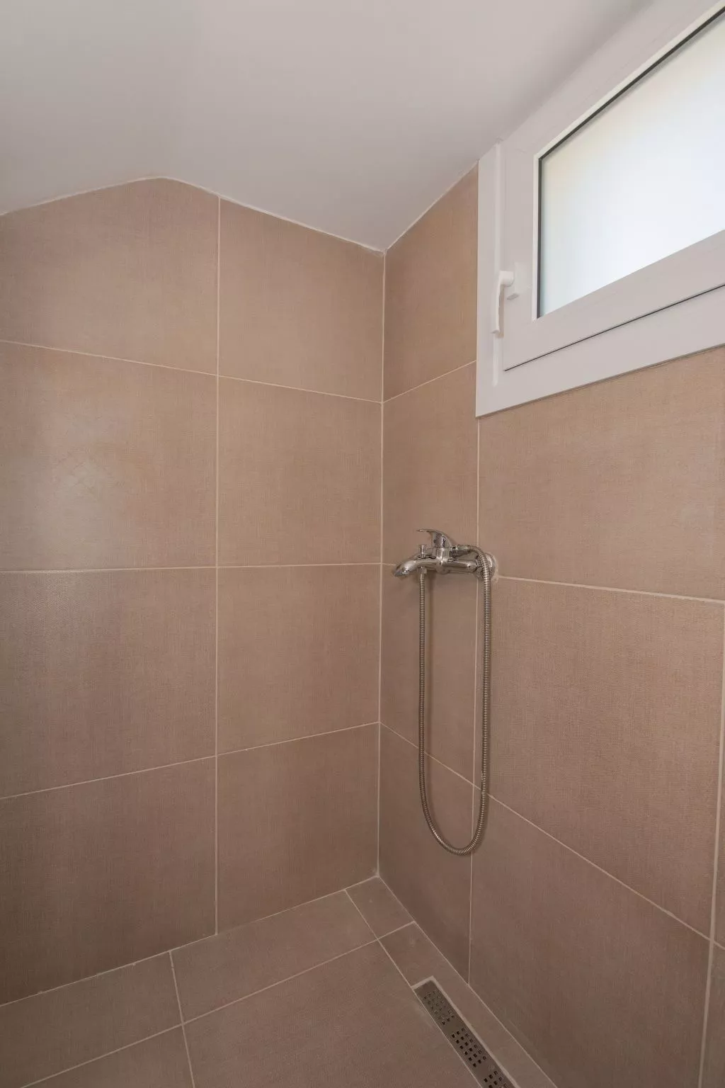 Elias Filerimos Haus-Dedans