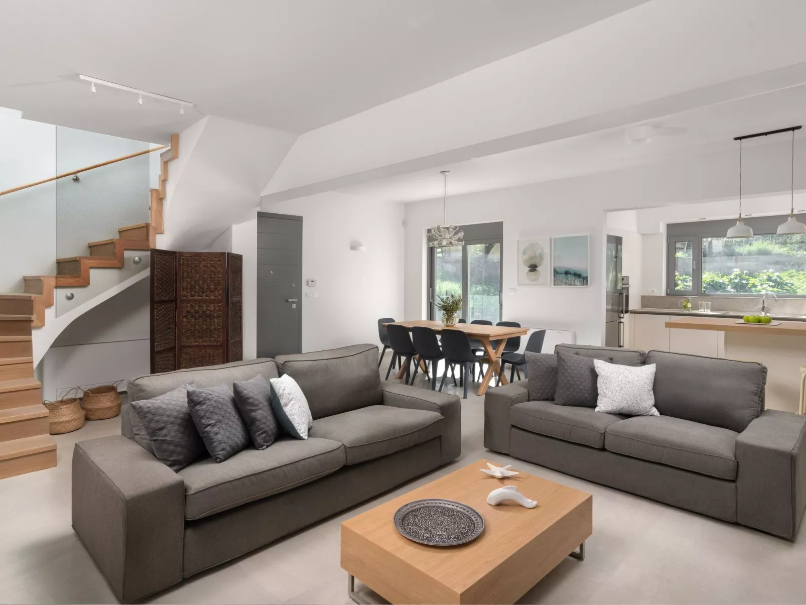 Schöne Pool-Villa Terpsis-Dedans