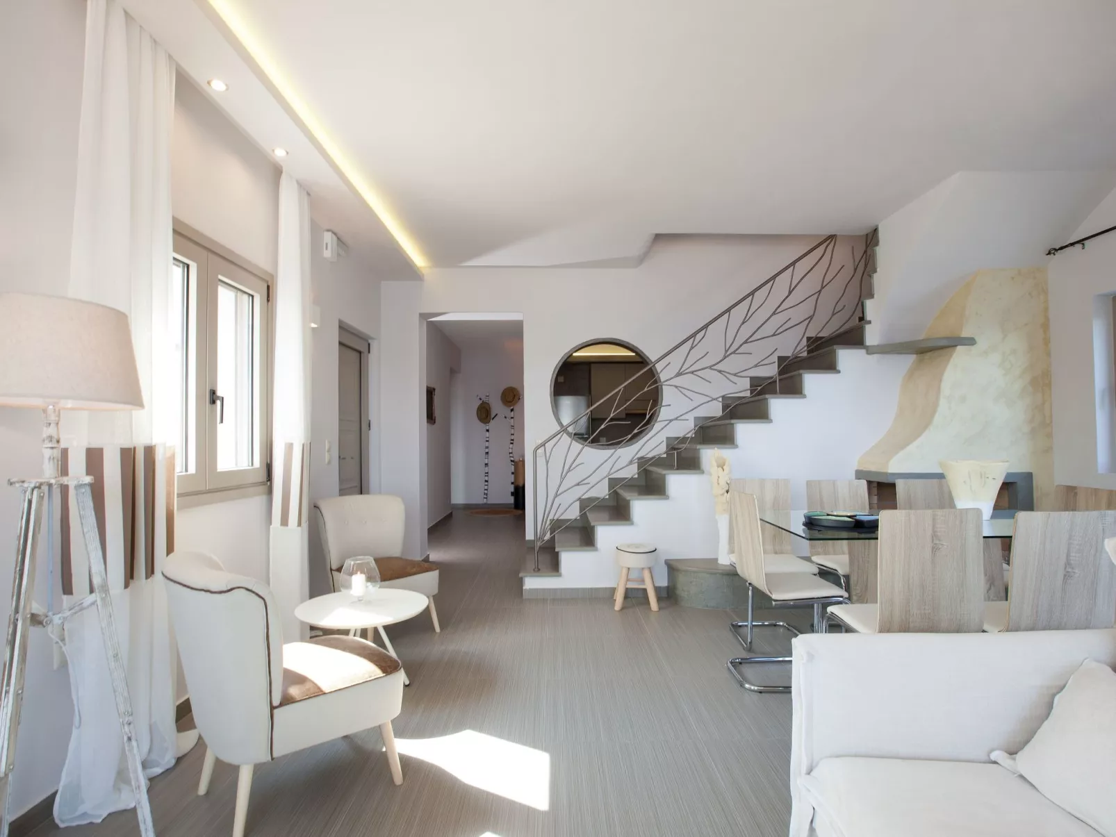 Für 6 Personen und 1 Kind in Perigiali-Dedans