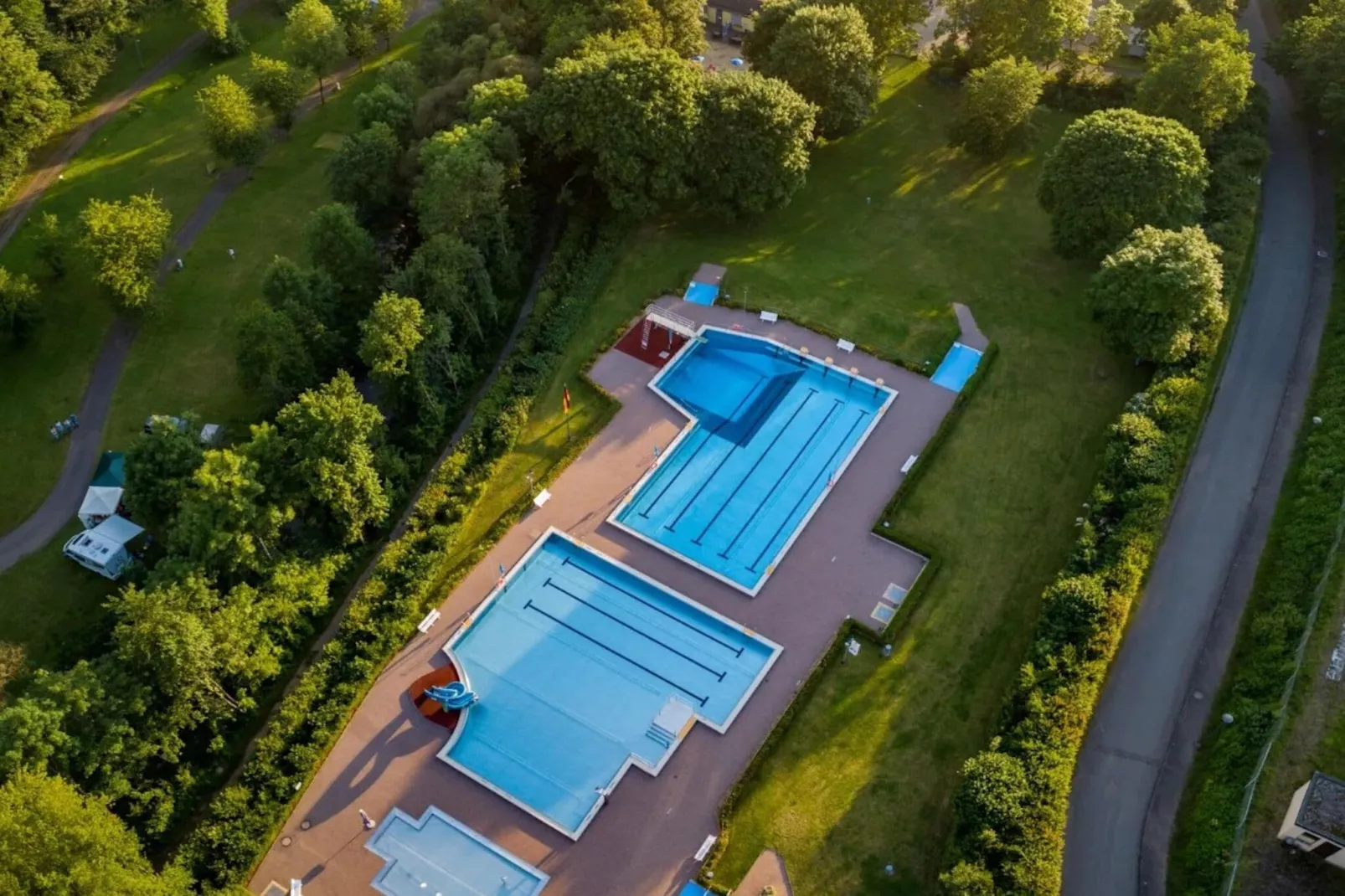 TYP S Holzhaus 6P - Camping Park in der Eifel-Pool