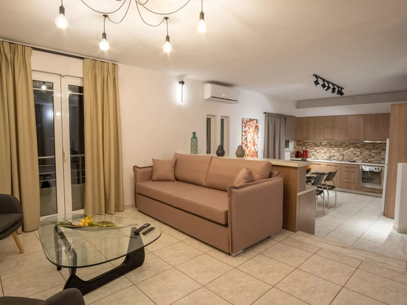 Haus in Agii Theodori mit privatem Pool und Panoramablick-Drinnen