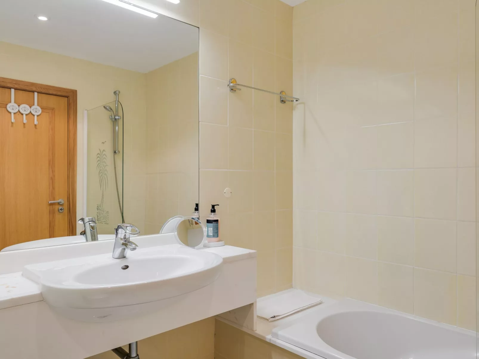 Ivis Home von HR Madeira-Drinnen