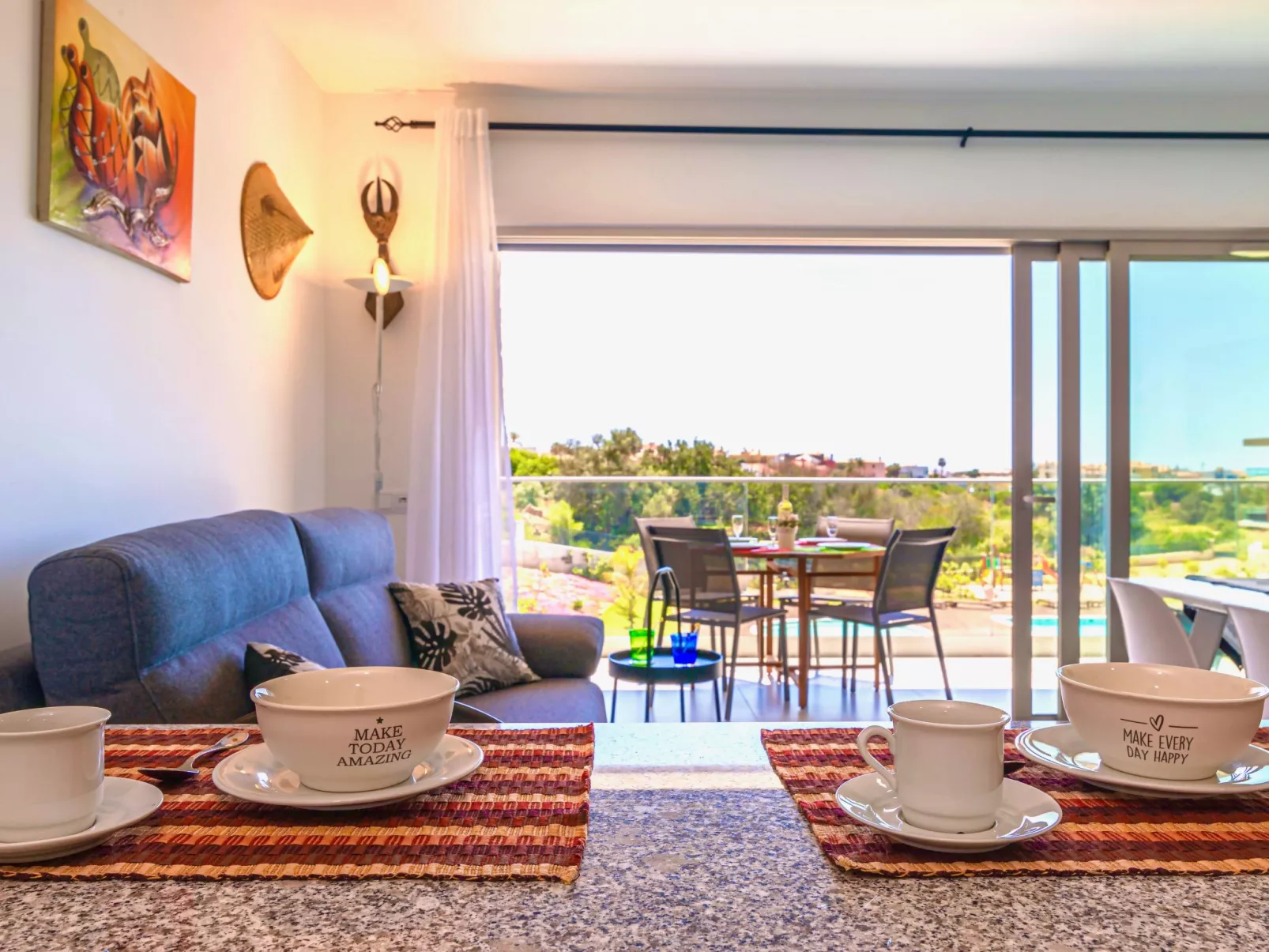 Marvell Design-Dedans