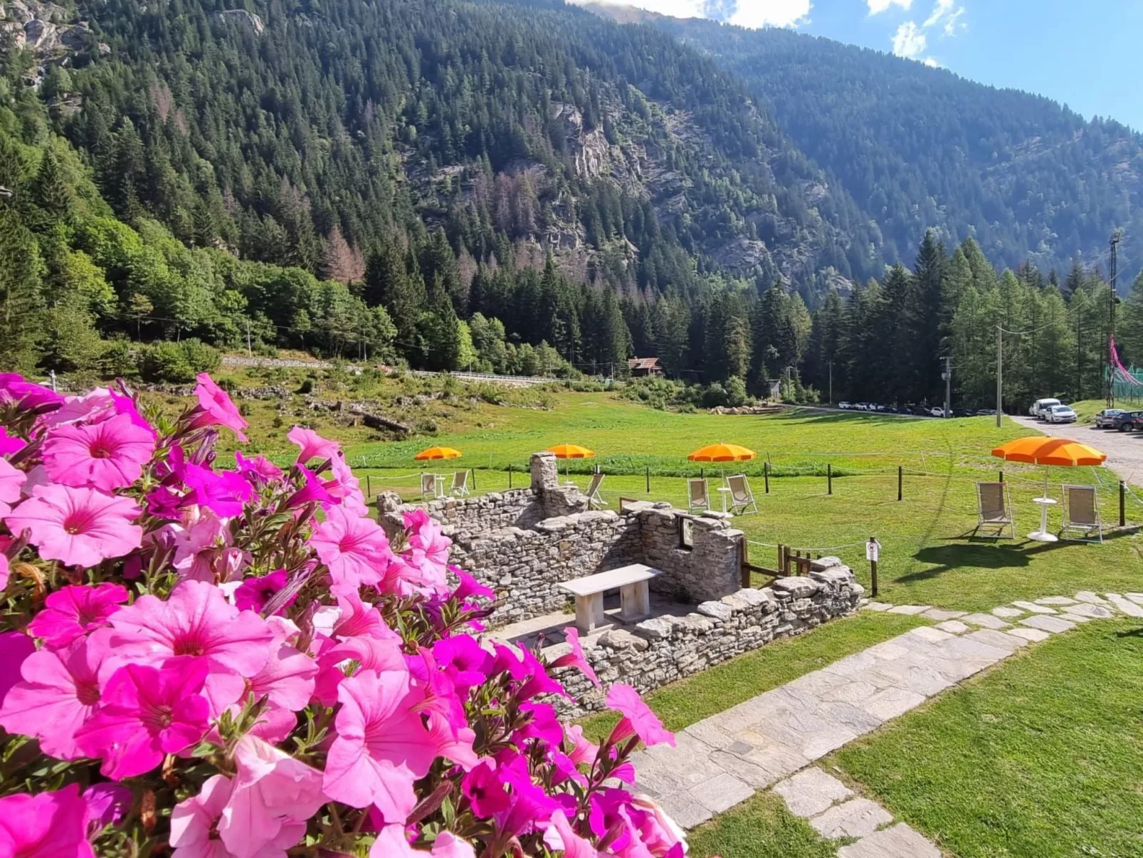 Chalet "Borgo Walser Testa 3" - Outside