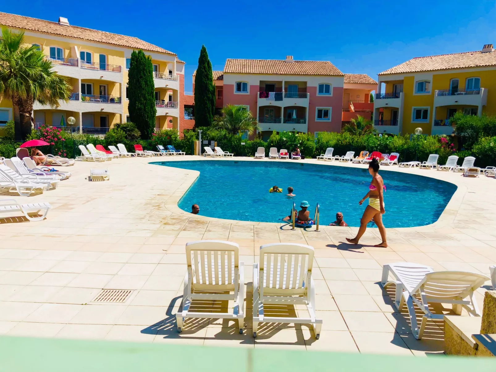 Golf de ST Tropez ,Wohnung mit Balkon-Outside