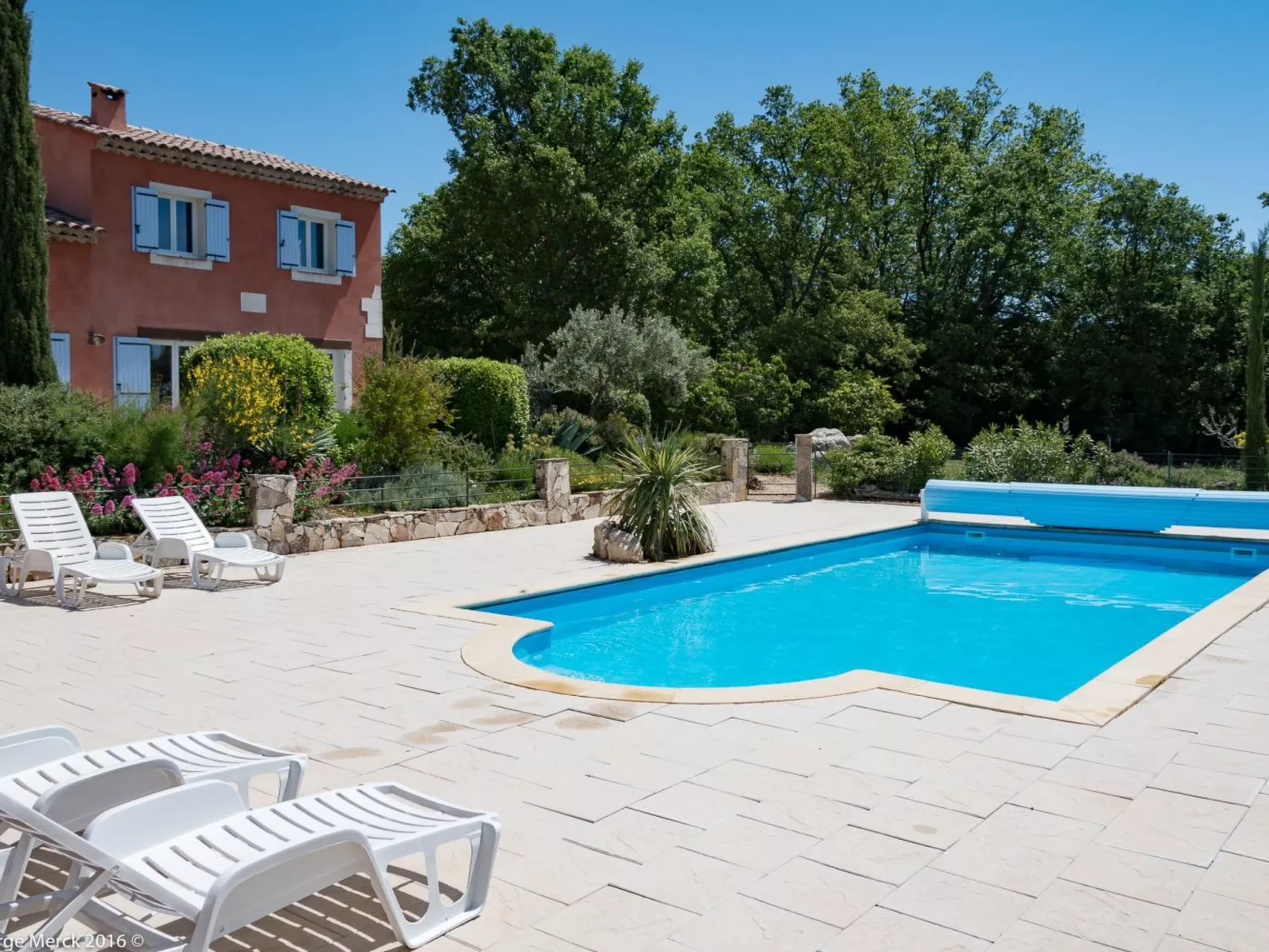 Les amandiers-Dehors