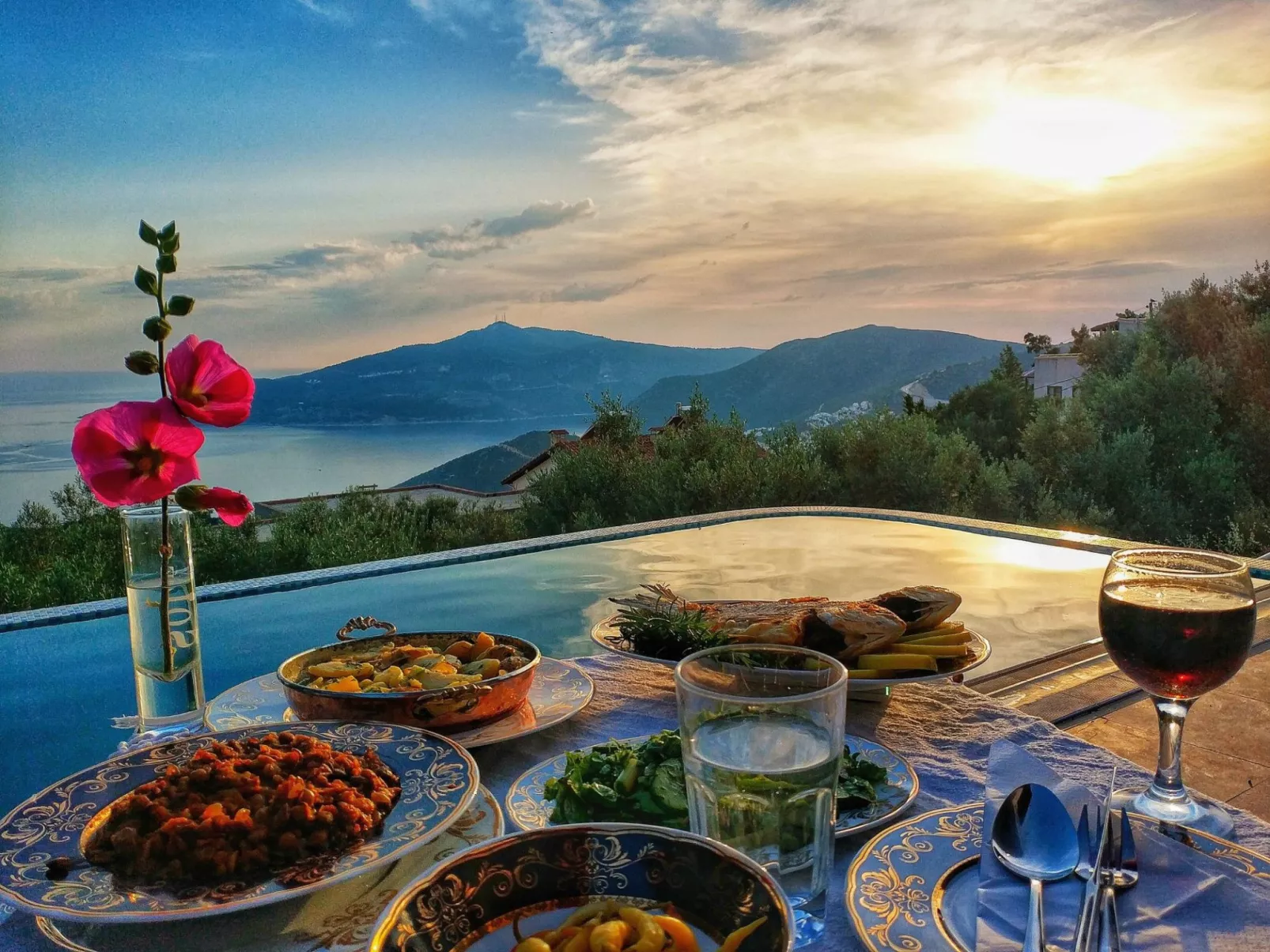 Rustikales Natursteinhaus an der Bucht von Kalkan-Draußen