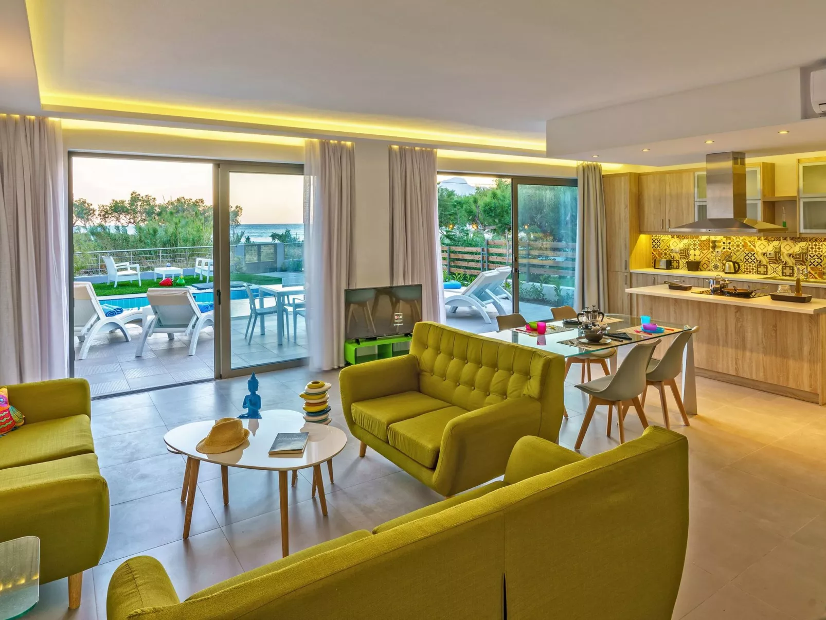 Villa am Strand mit Pool BBQ Spaziergang zu Annehmlichkeiten-Inside