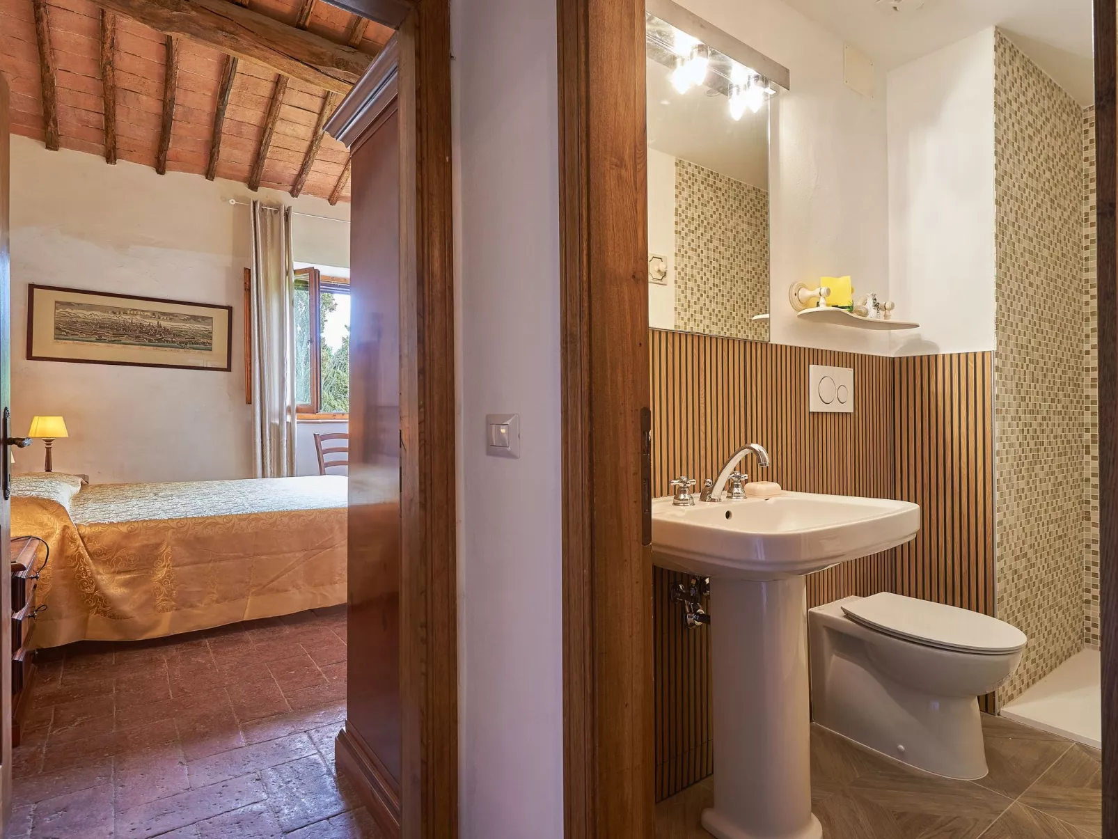 "Giglio castelltt"-Dedans