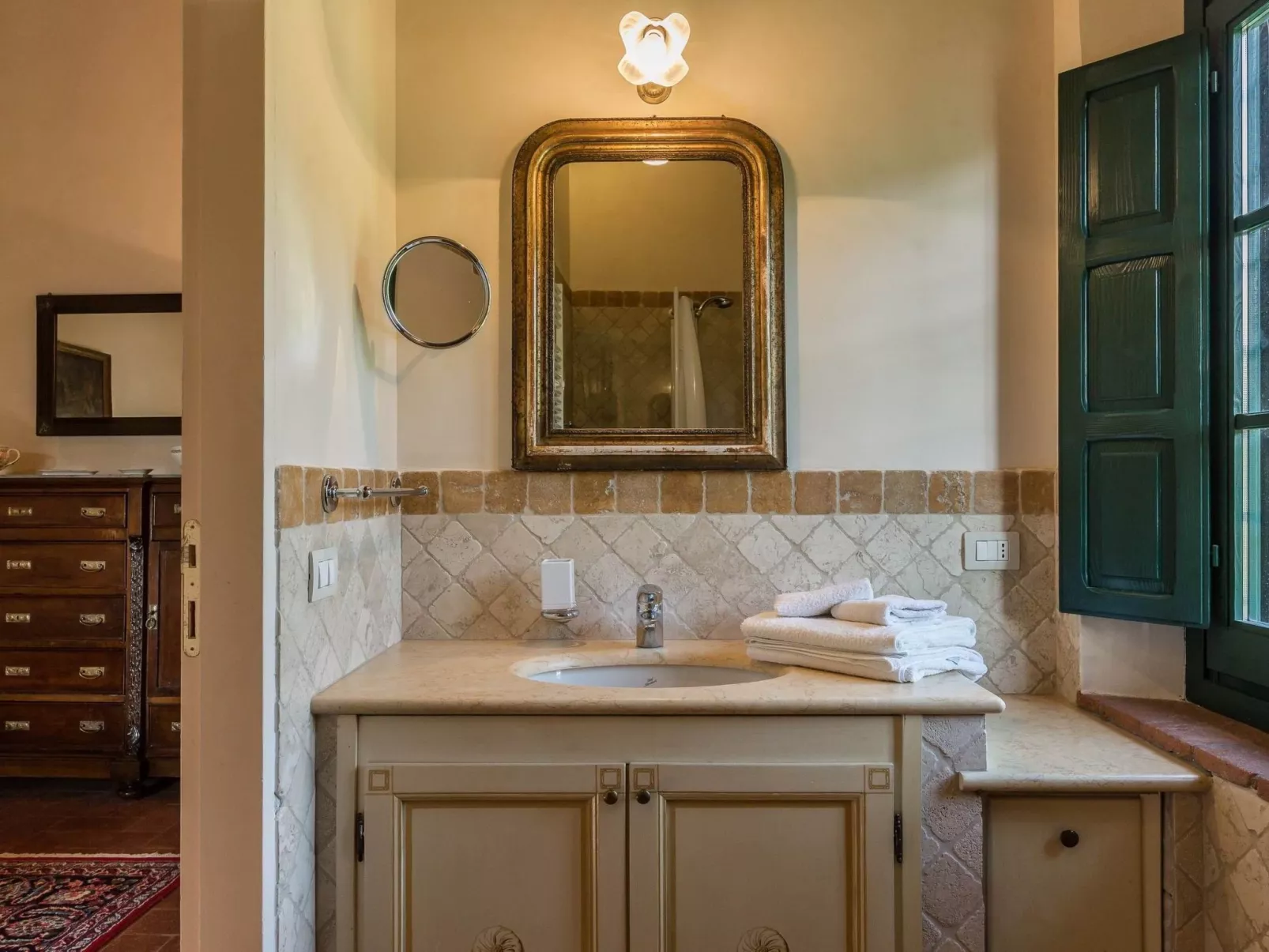 Ferienvilla "Roncovisi" mit Infinity-Pool-Image-tags.info